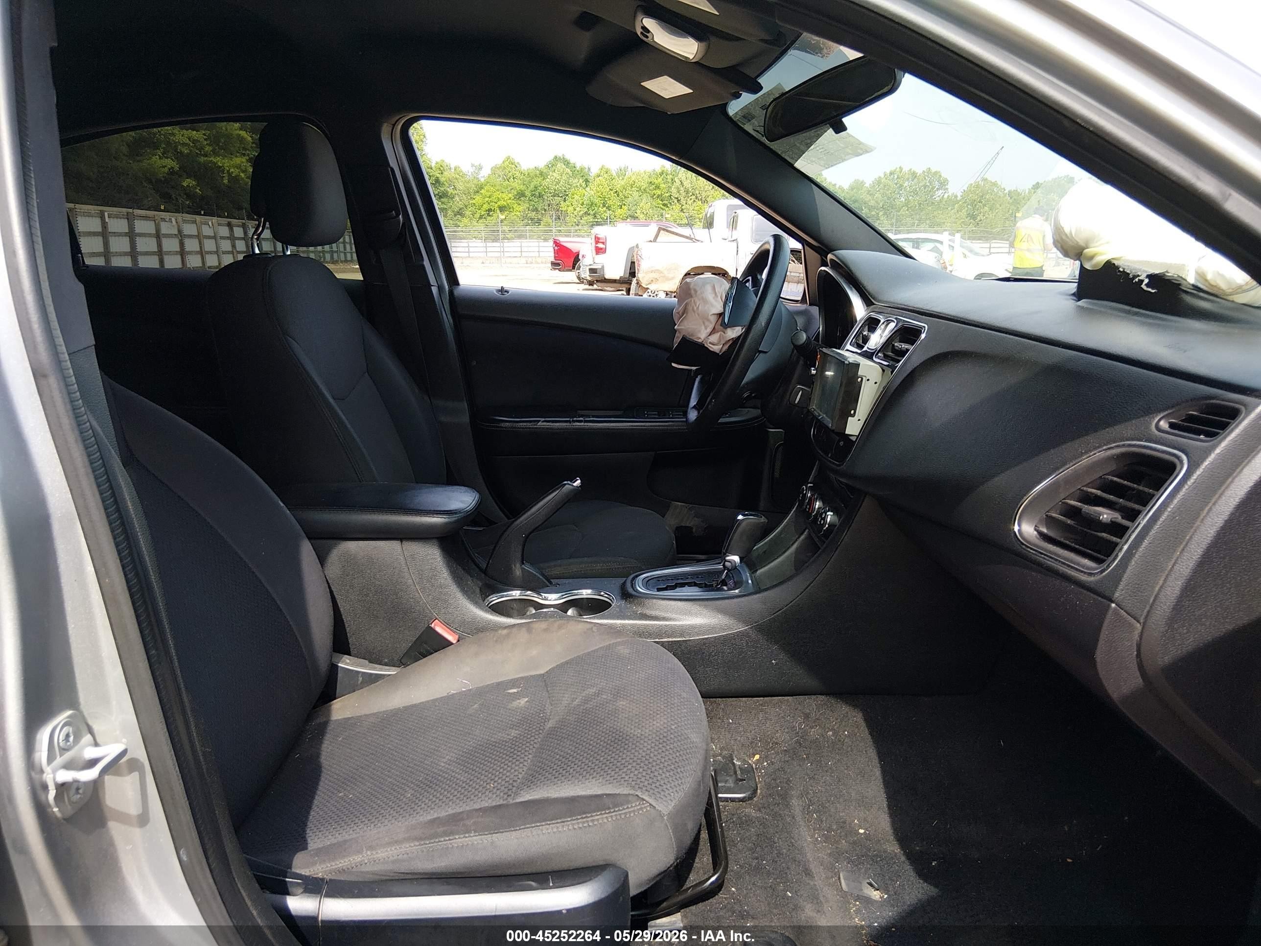 2014 Chrysler 200 Lx Silver vin: 1C3CCBAB3EN204564