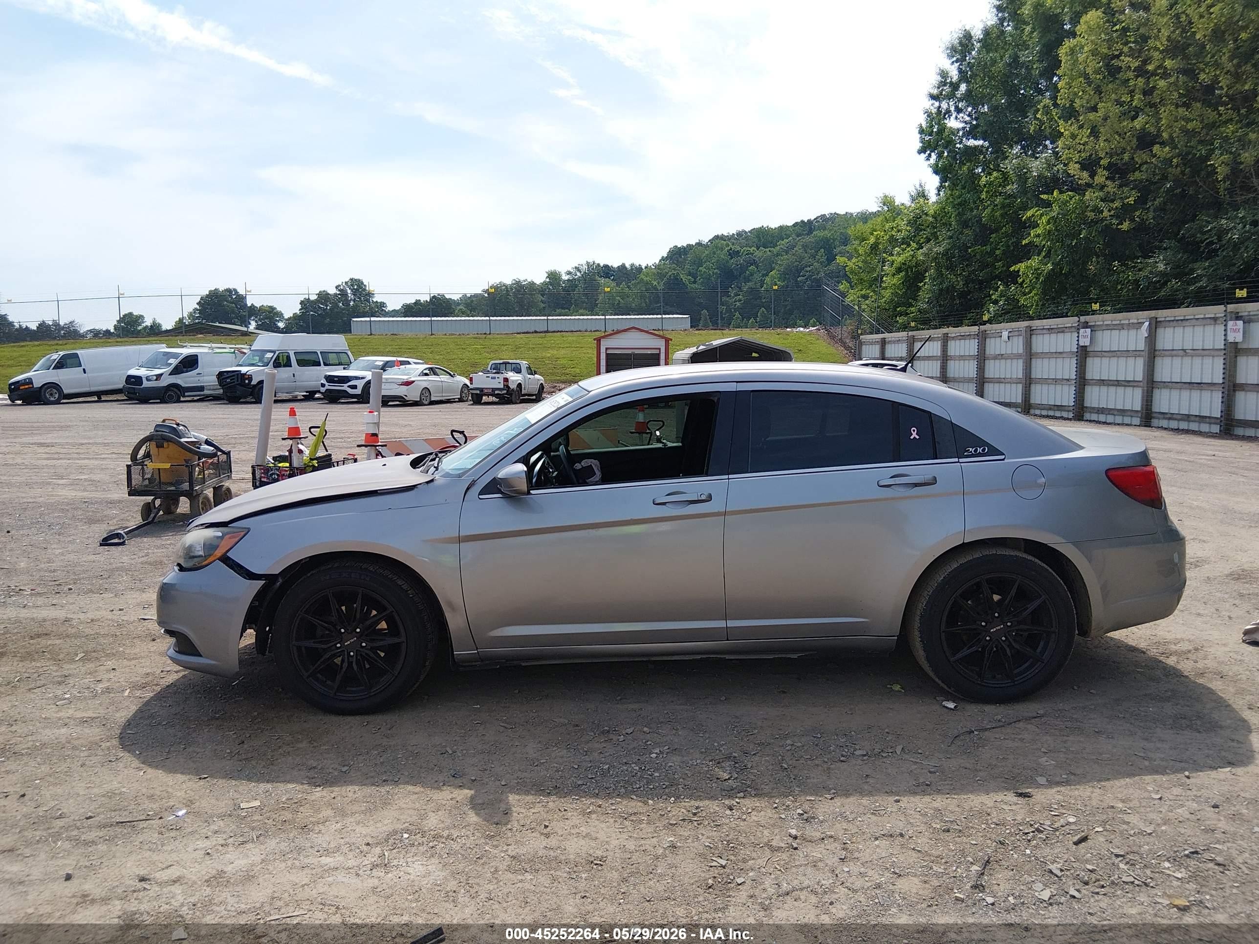 2014 Chrysler 200 Lx Silver vin: 1C3CCBAB3EN204564
