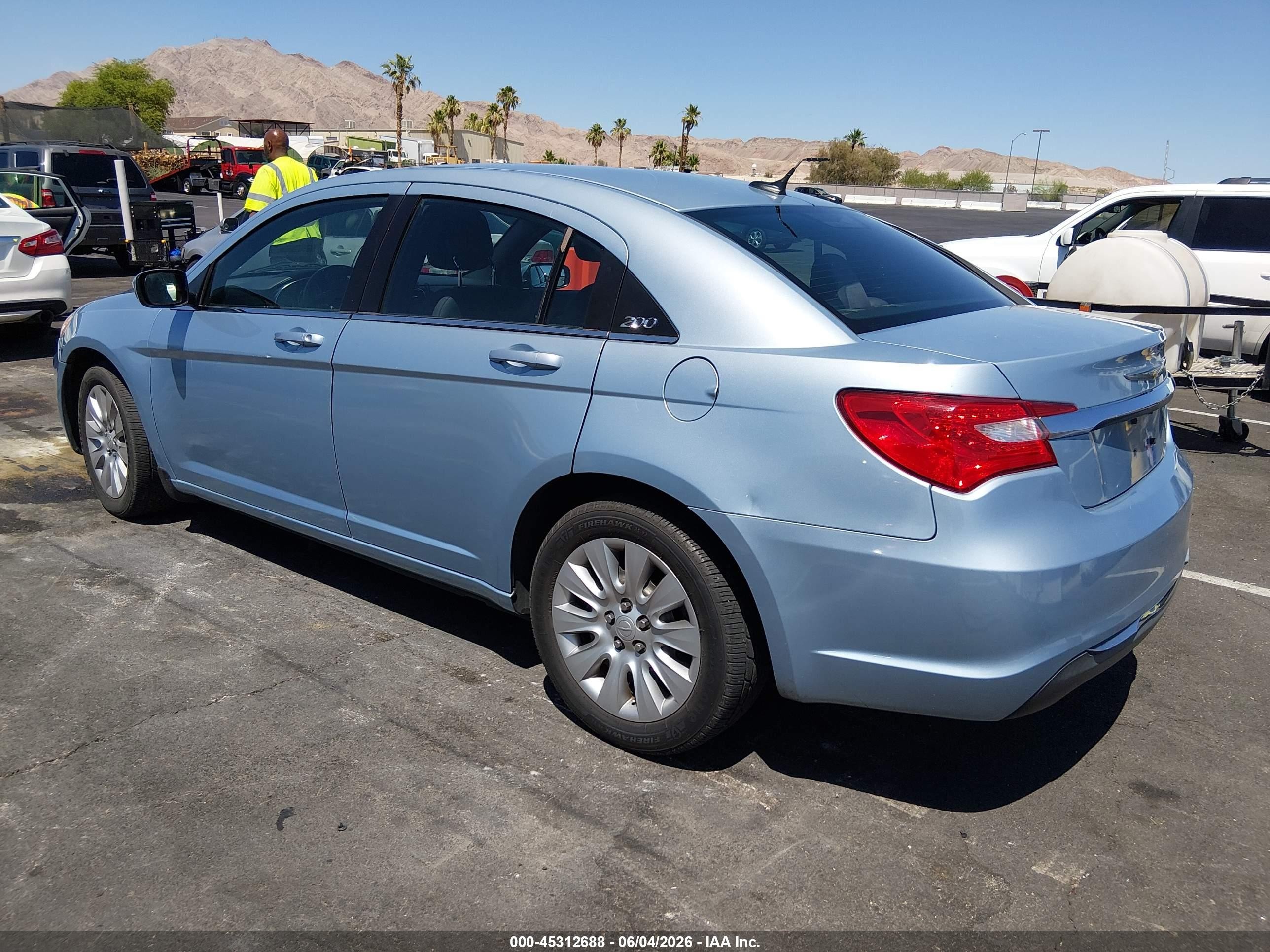 2013 Chrysler 200 Lx Blue vin: 1C3CCBAB4DN620802