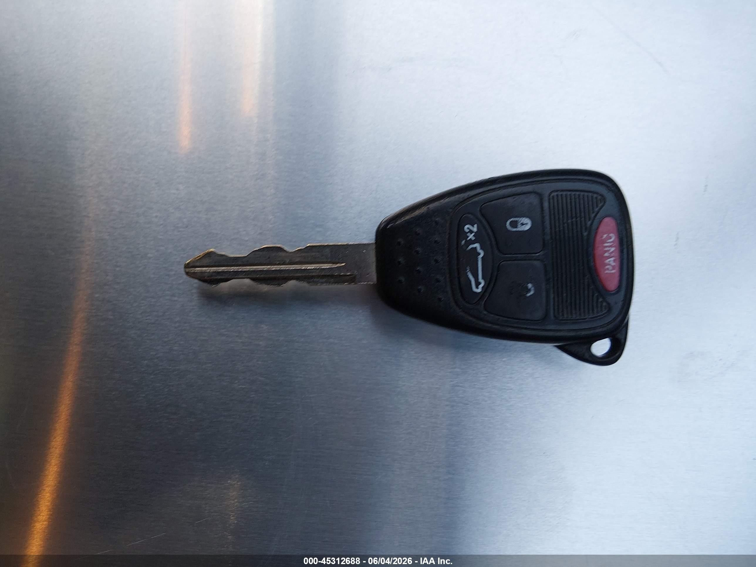 2013 Chrysler 200 Lx Blue vin: 1C3CCBAB4DN620802