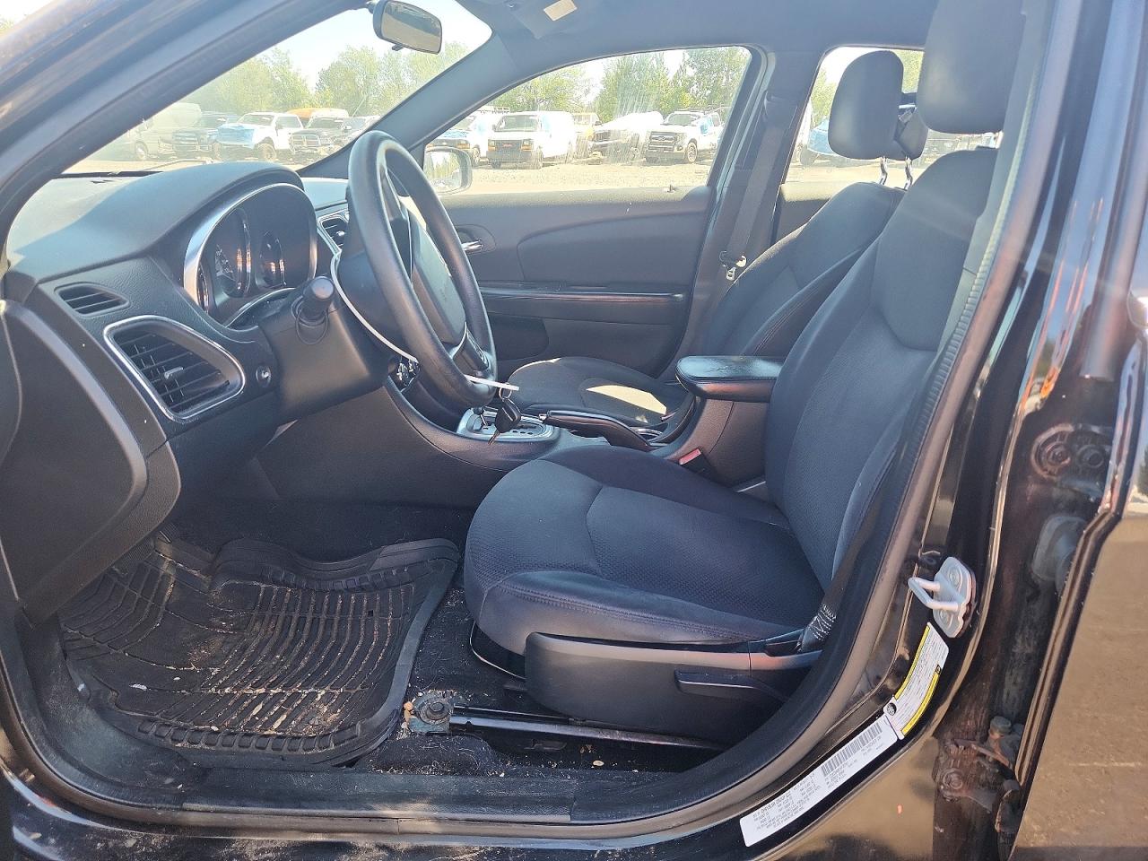 2013 Chrysler 200 Lx Black vin: 1C3CCBAB4DN733701
