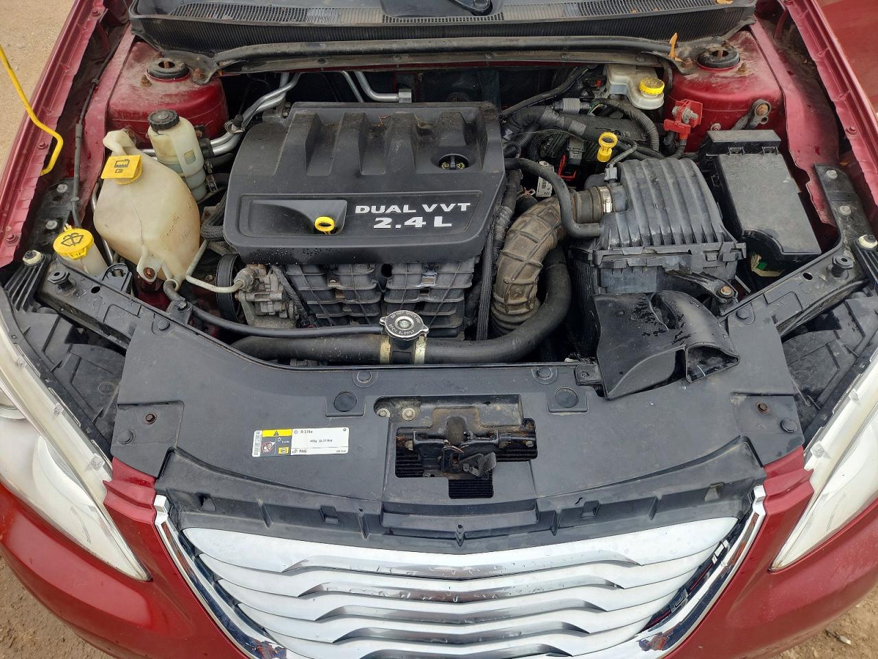 2014 Chrysler 200 Lx Red vin: 1C3CCBAB4EN122648