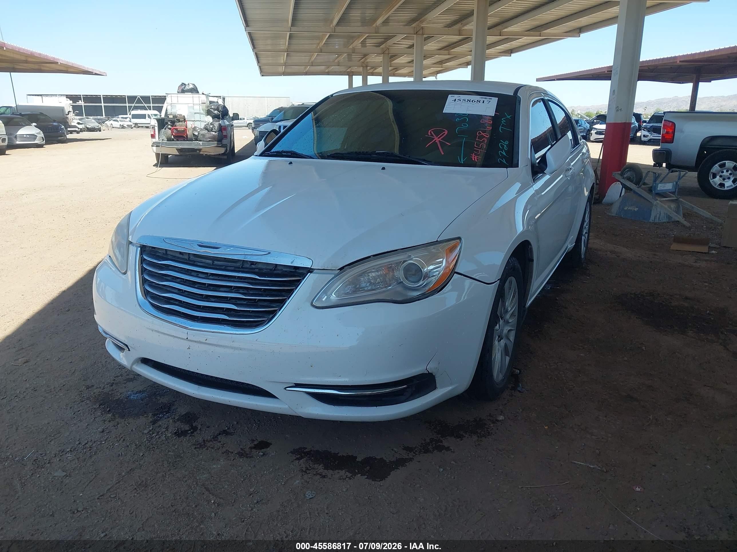 2014 Chrysler 200 Lx Белый vin: 1C3CCBAB4EN170389