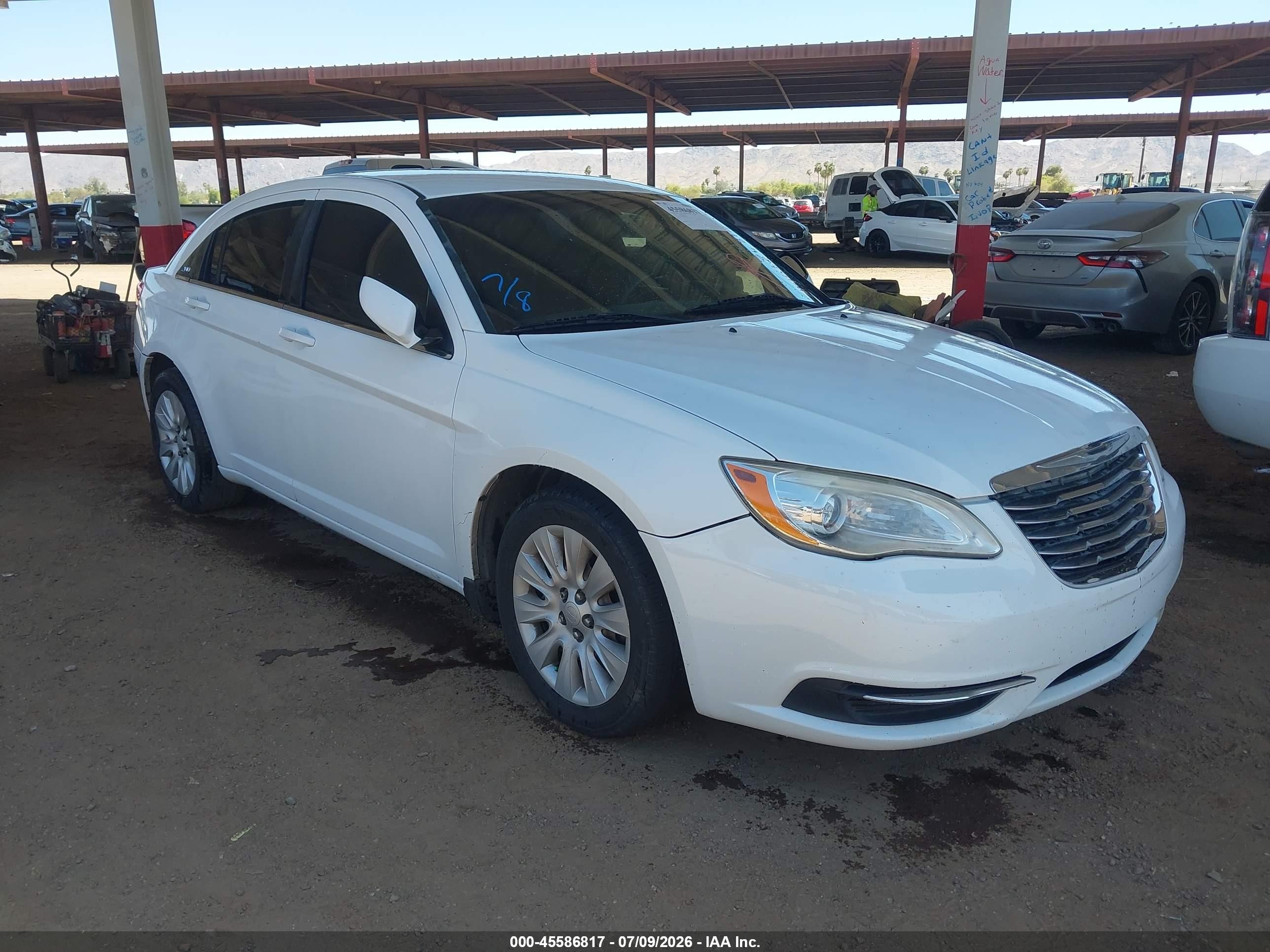 2014 Chrysler 200 Lx Белый vin: 1C3CCBAB4EN170389