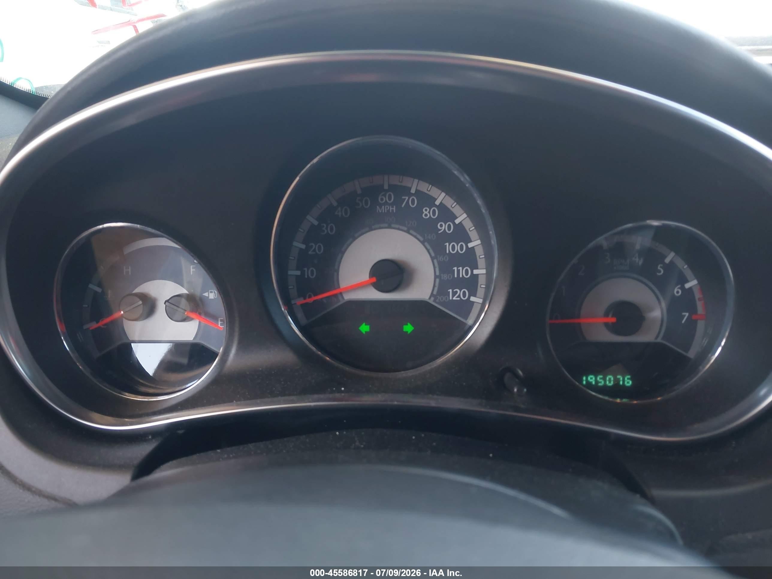 2014 Chrysler 200 Lx Белый vin: 1C3CCBAB4EN170389