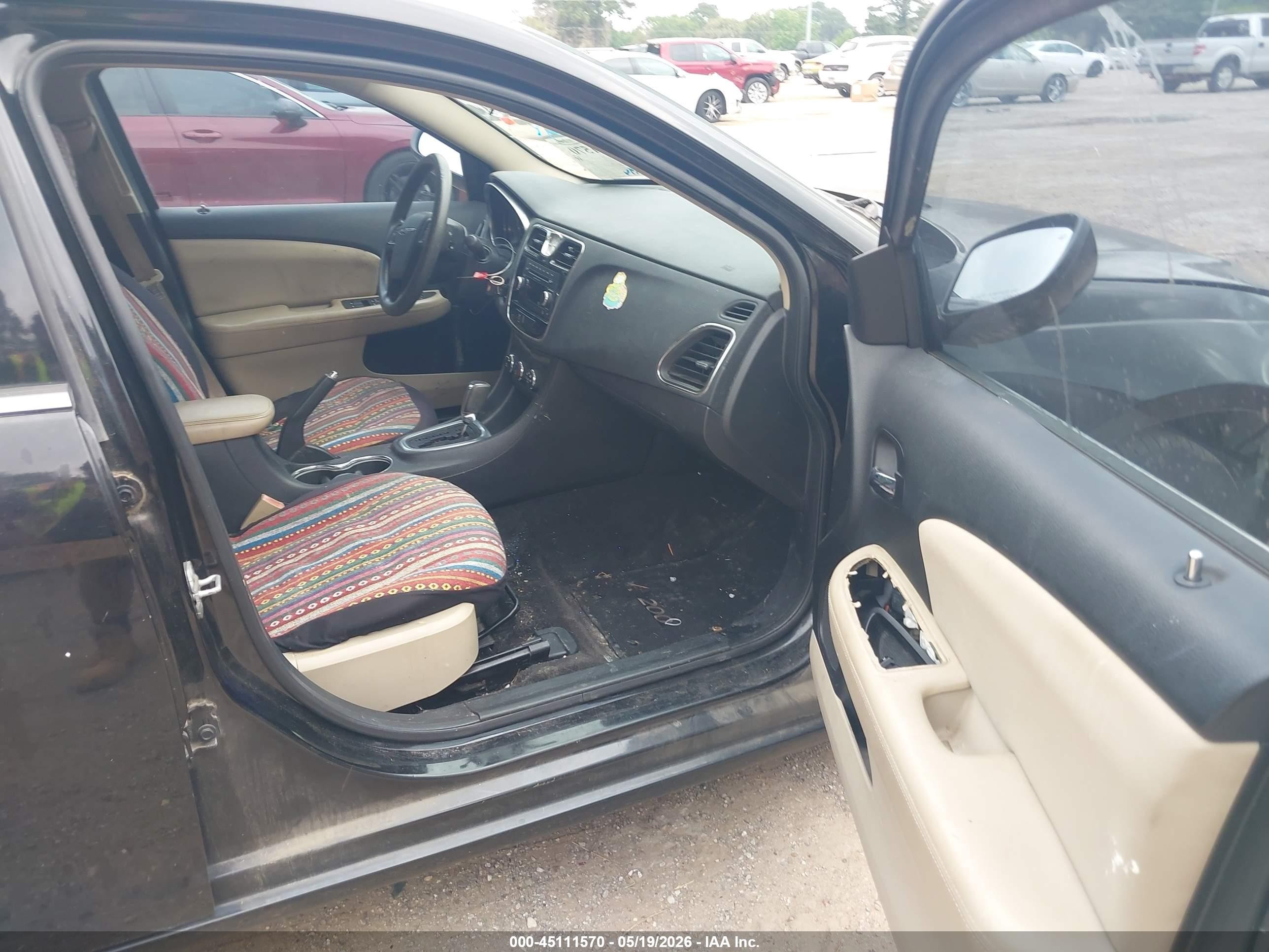 2012 Chrysler 200 Lx Черный vin: 1C3CCBAB5CN105239