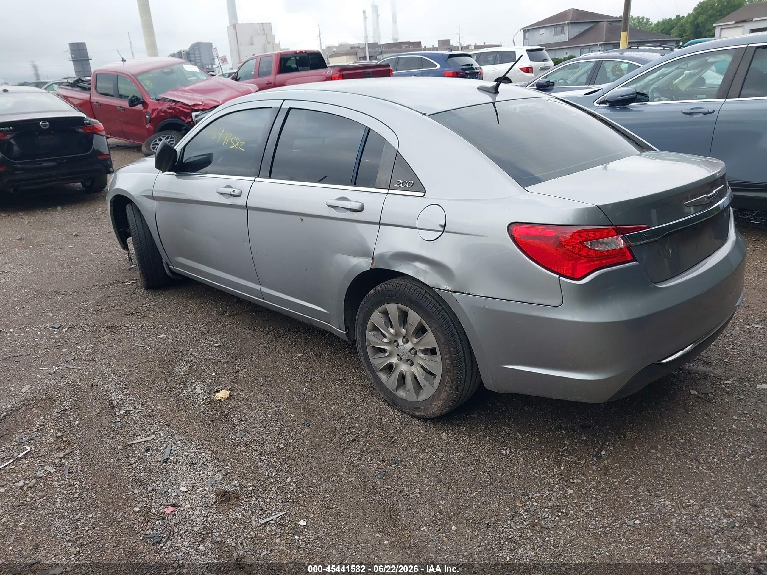 2013 Chrysler 200 Lx Silver vin: 1C3CCBAB5DN686422