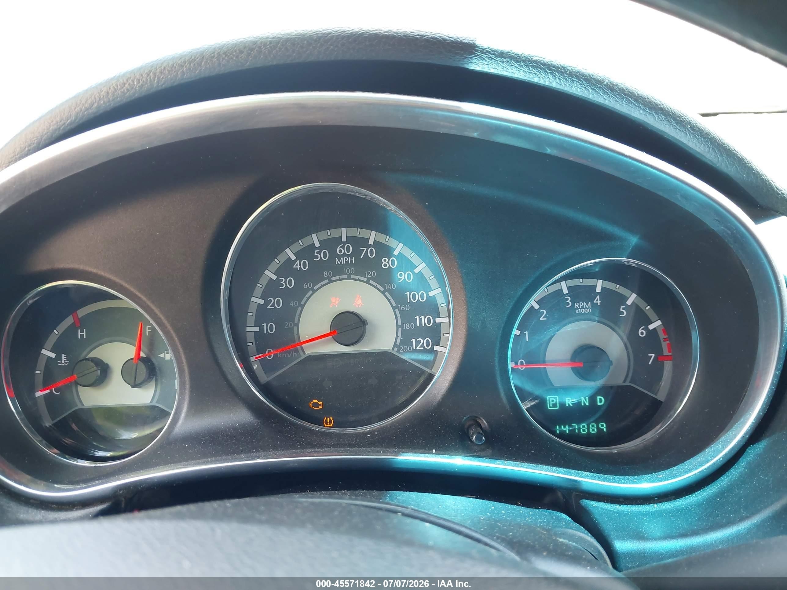 2012 Chrysler 200 Lx Серебряный vin: 1C3CCBAB6CN317373