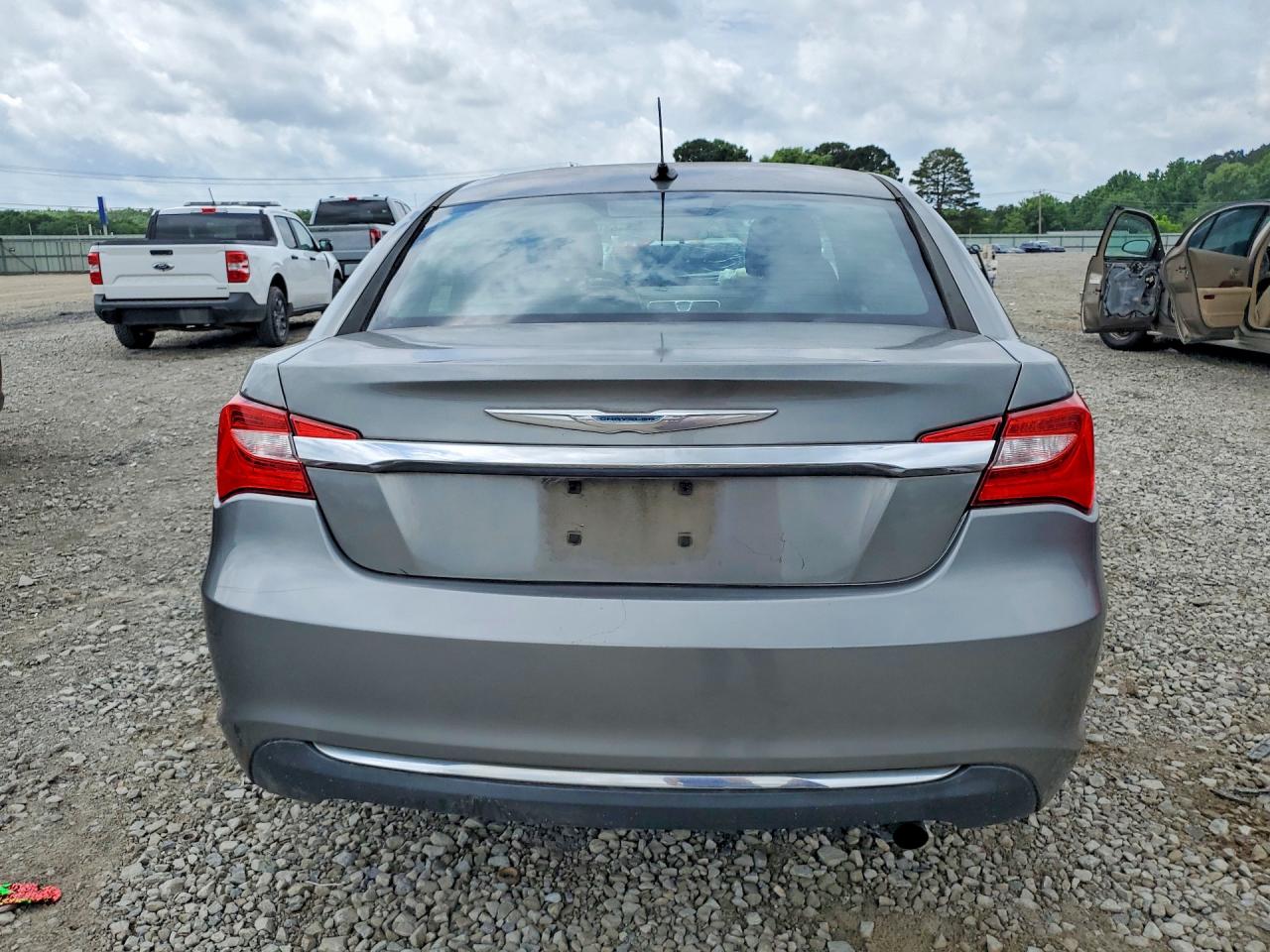 2013 Chrysler 200 Lx Серый vin: 1C3CCBAB6DN560635