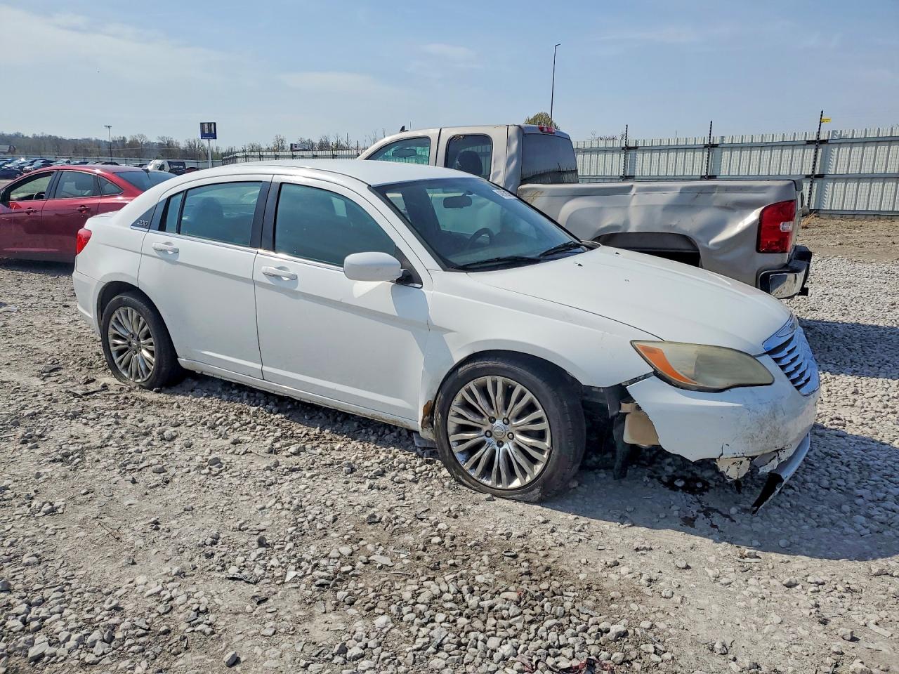 2013 Chrysler 200 Lx White vin: 1C3CCBAB6DN685599
