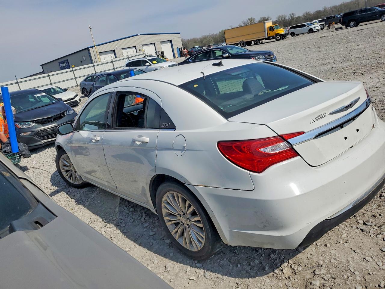 2013 Chrysler 200 Lx White vin: 1C3CCBAB6DN685599