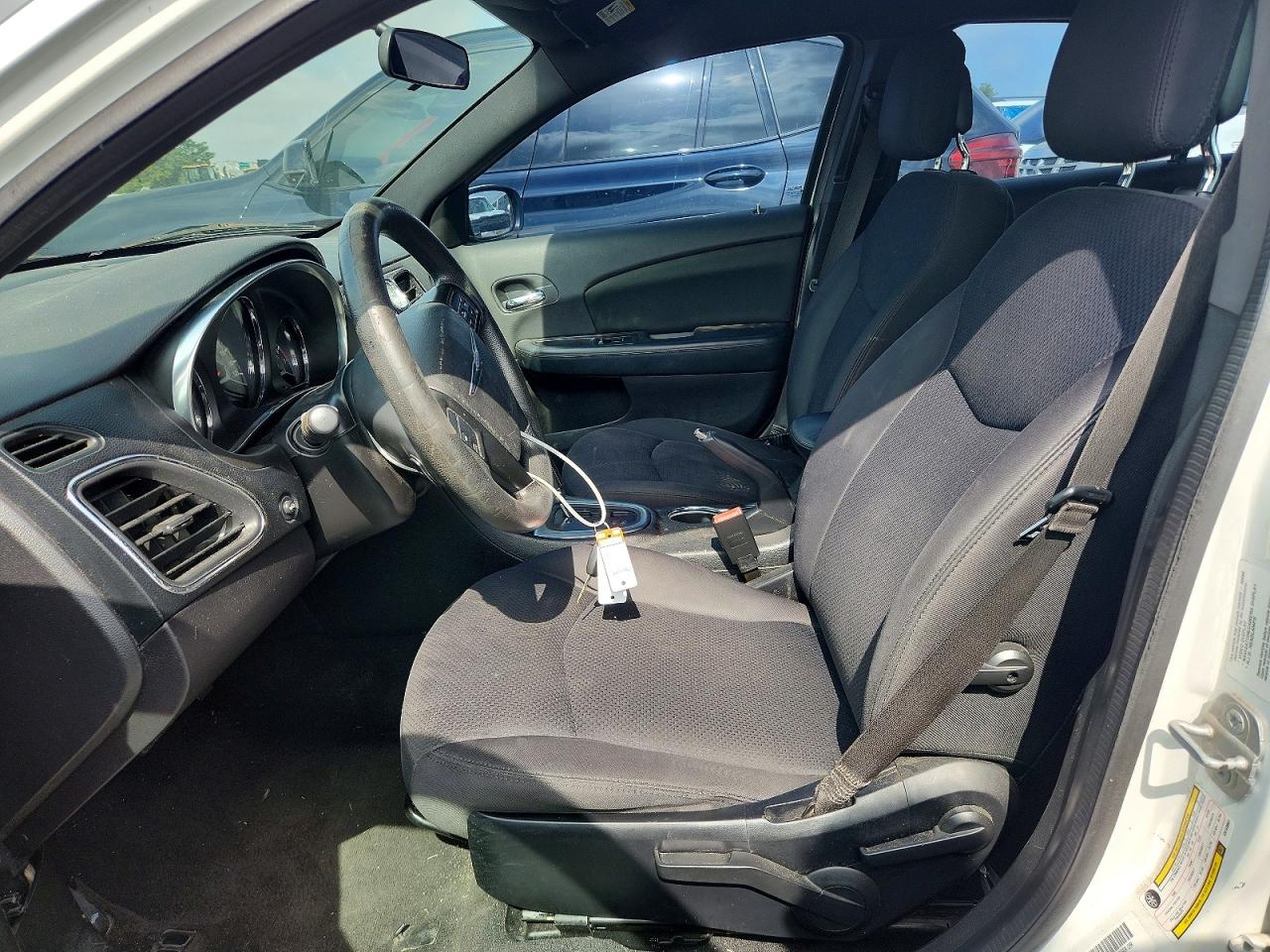 2014 Chrysler 200 Lx White vin: 1C3CCBAB6EN140861