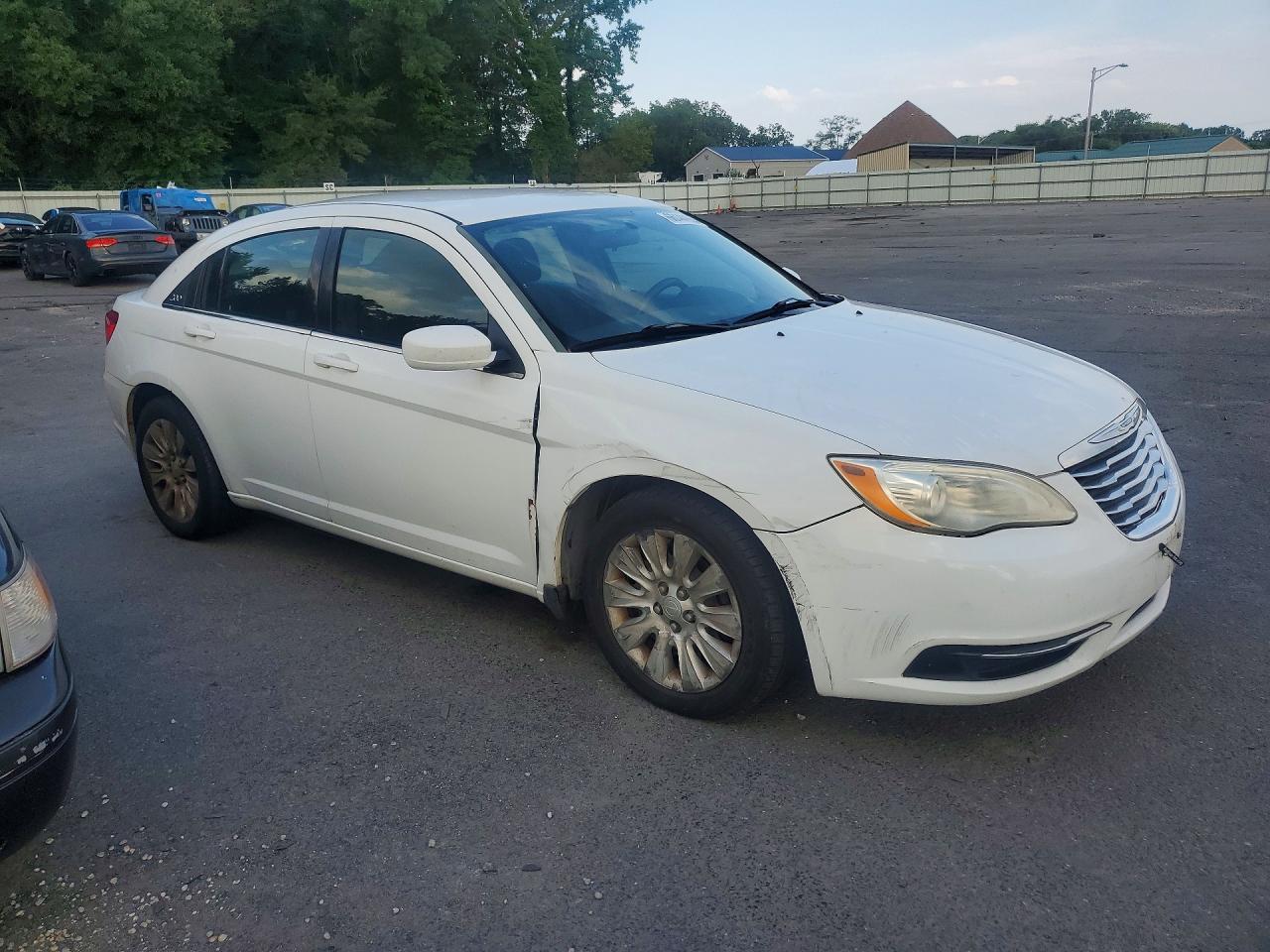 2014 Chrysler 200 Lx White vin: 1C3CCBAB6EN141833