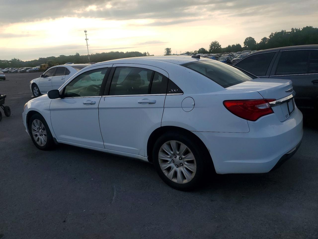 2014 Chrysler 200 Lx White vin: 1C3CCBAB6EN141833