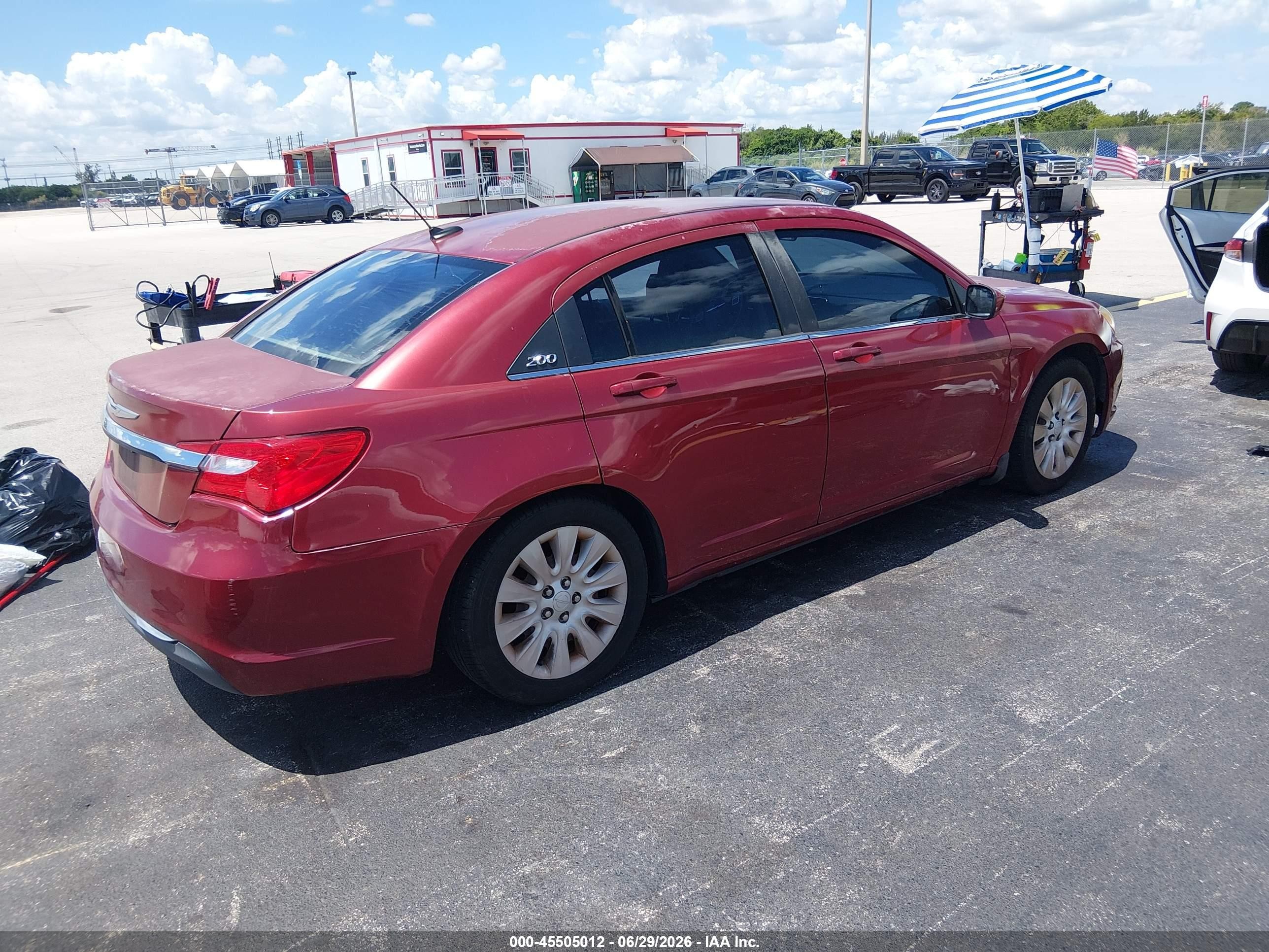 2014 Chrysler 200 Lx Red vin: 1C3CCBAB6EN206289