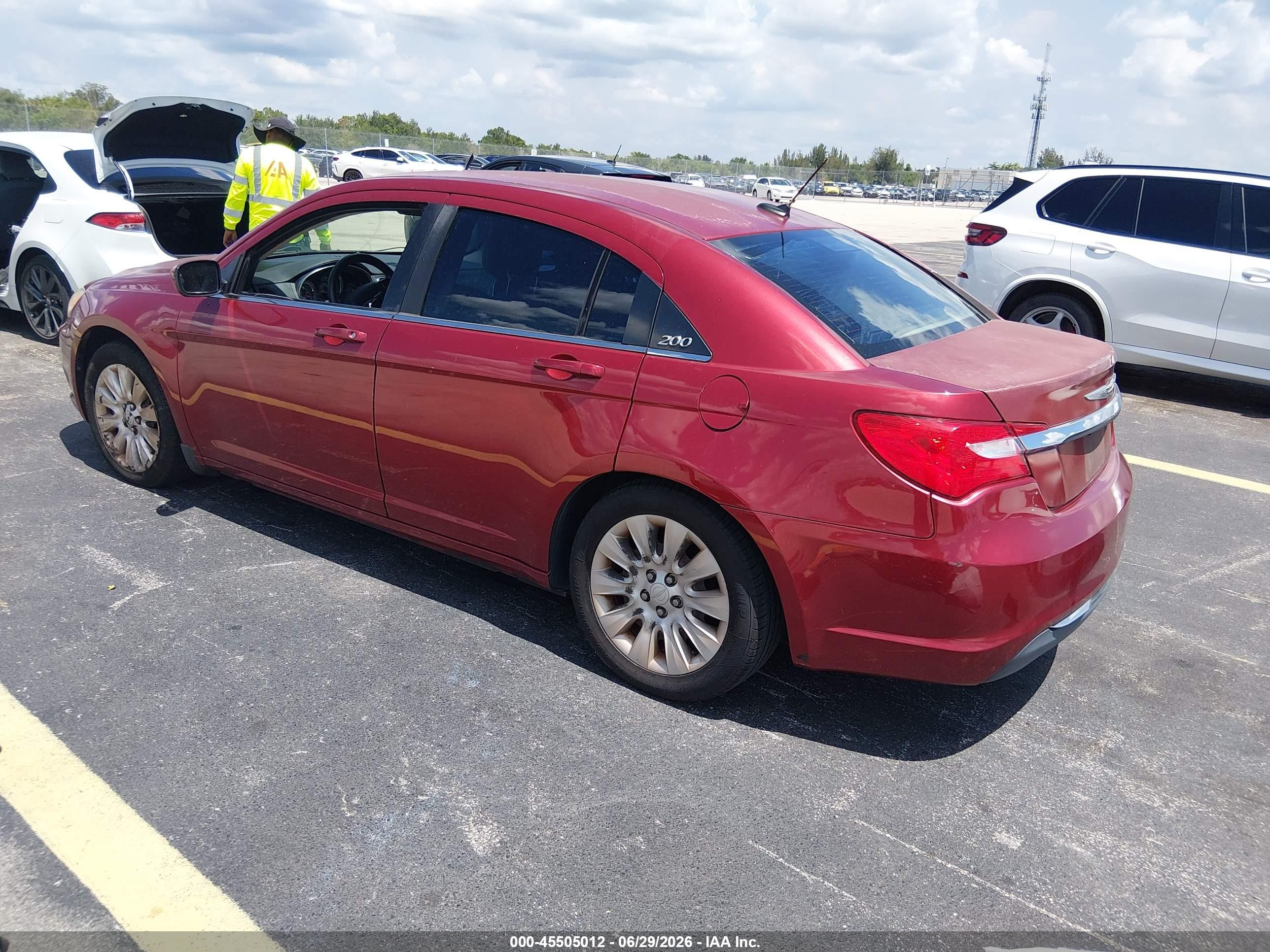 2014 Chrysler 200 Lx Red vin: 1C3CCBAB6EN206289