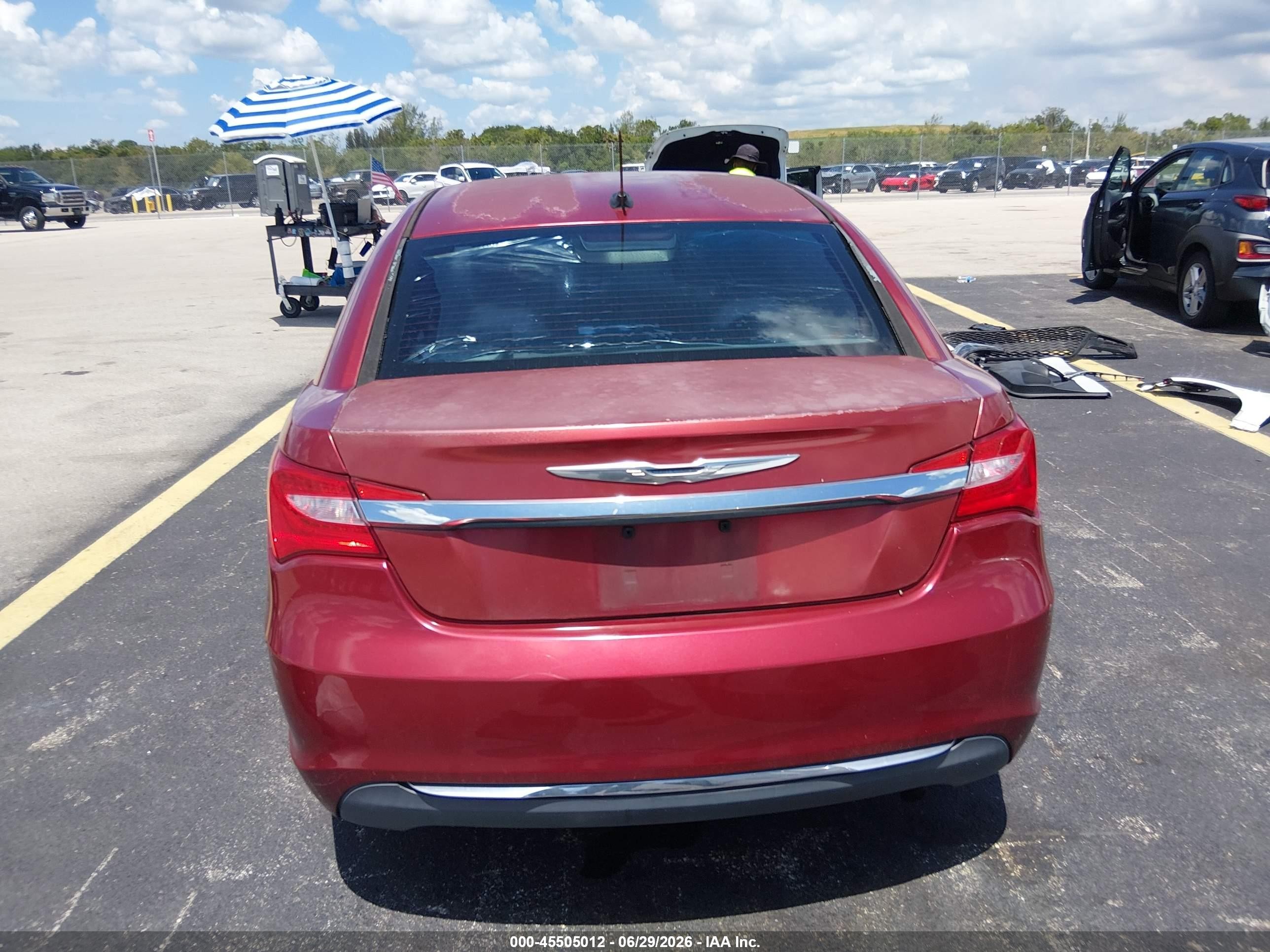 2014 Chrysler 200 Lx Red vin: 1C3CCBAB6EN206289