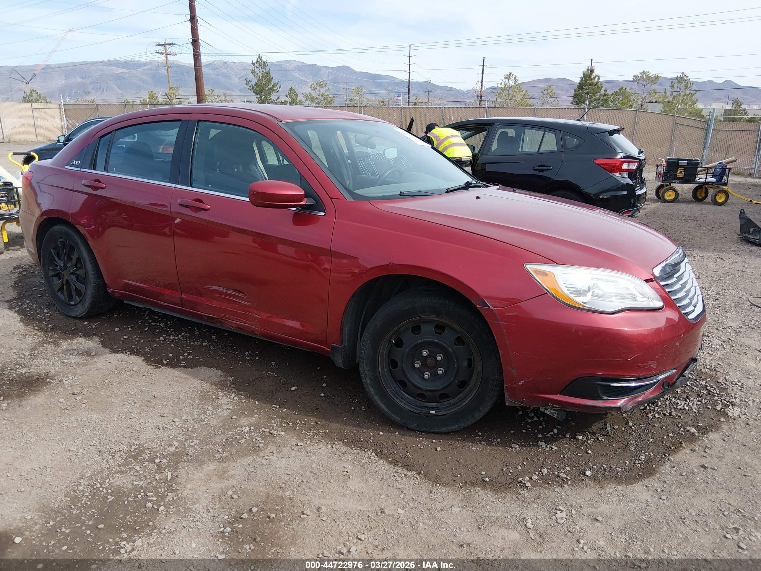 2014 Chrysler 200 Lx Burgundy vin: 1C3CCBAB6EN230933