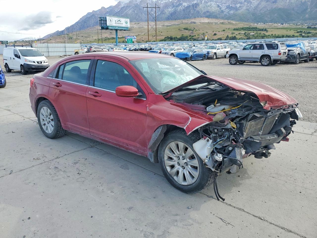 2013 Chrysler 200 Lx Red vin: 1C3CCBAB7DN646598