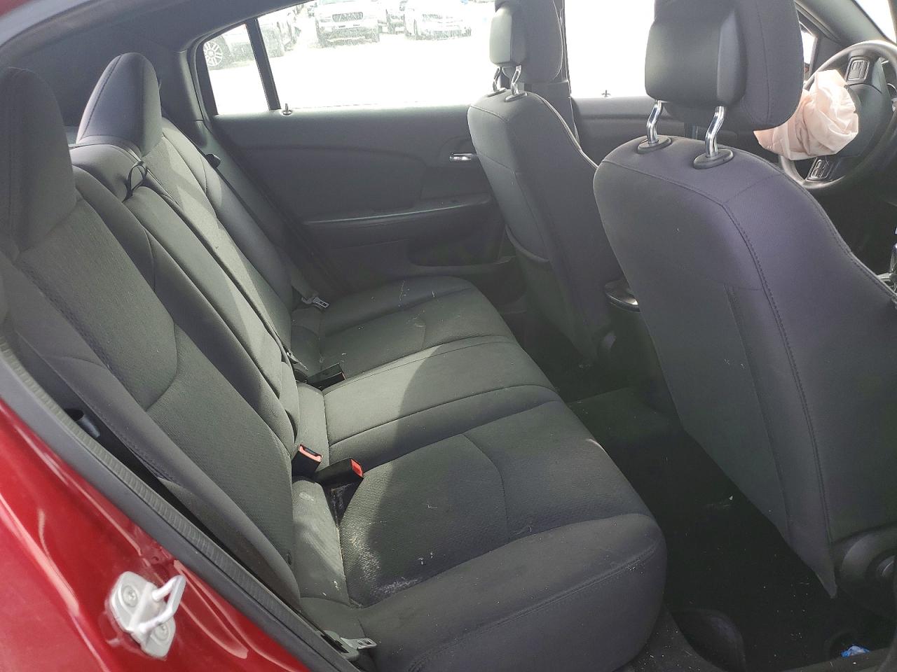 2013 Chrysler 200 Lx Red vin: 1C3CCBAB7DN646598