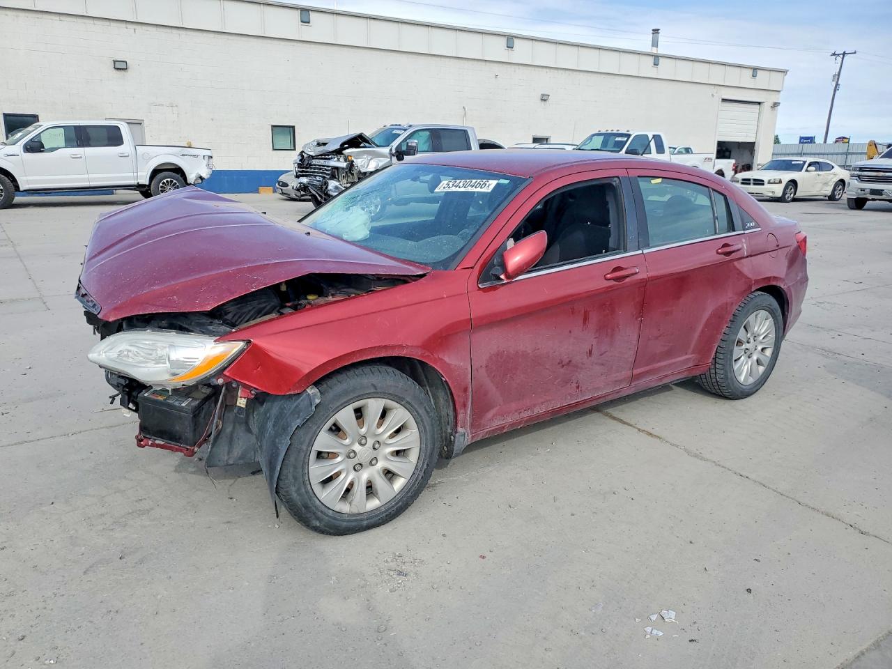 2013 Chrysler 200 Lx Red vin: 1C3CCBAB7DN646598