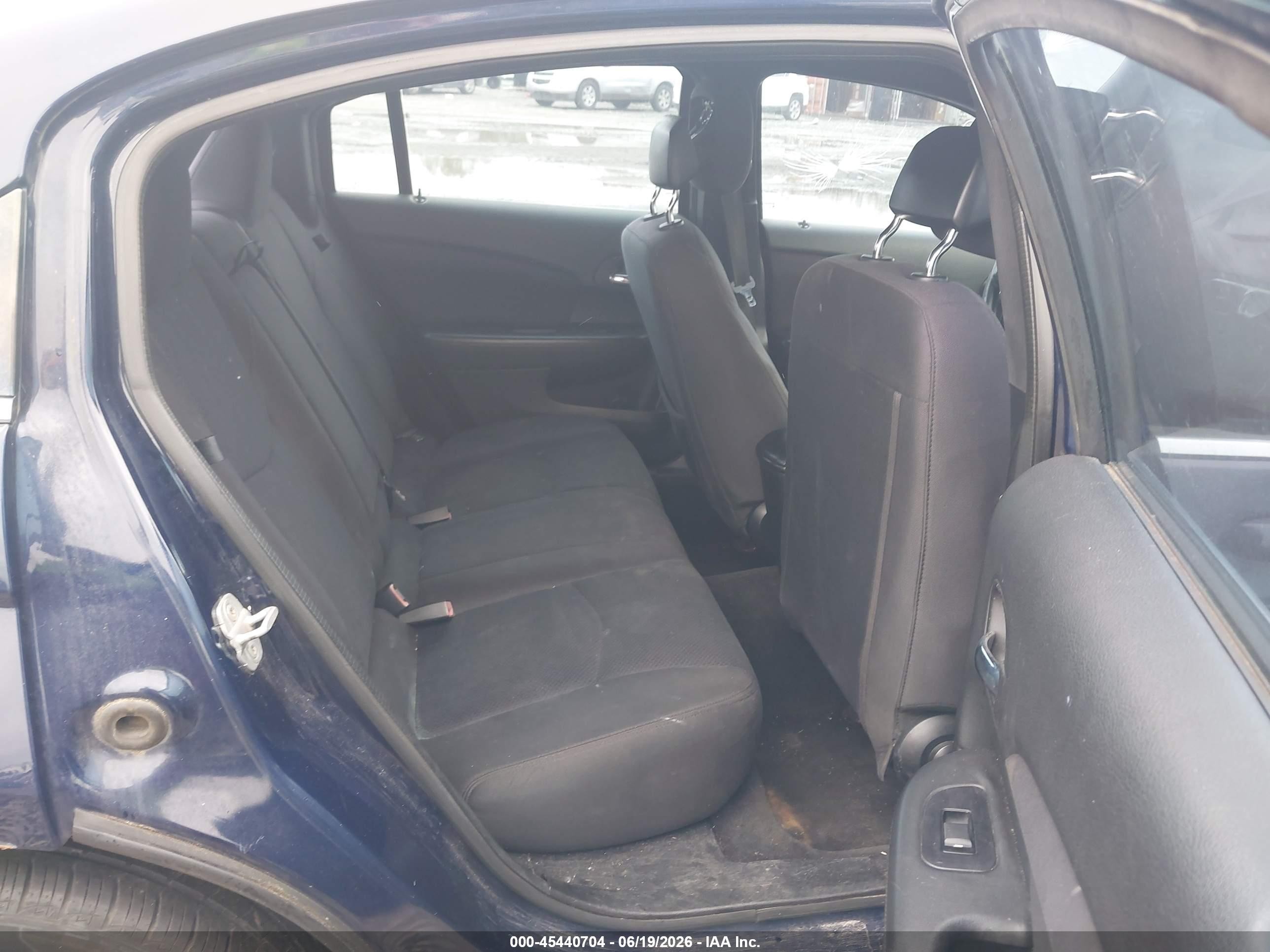 2013 Chrysler 200 Lx Dark Blue vin: 1C3CCBAB7DN691685