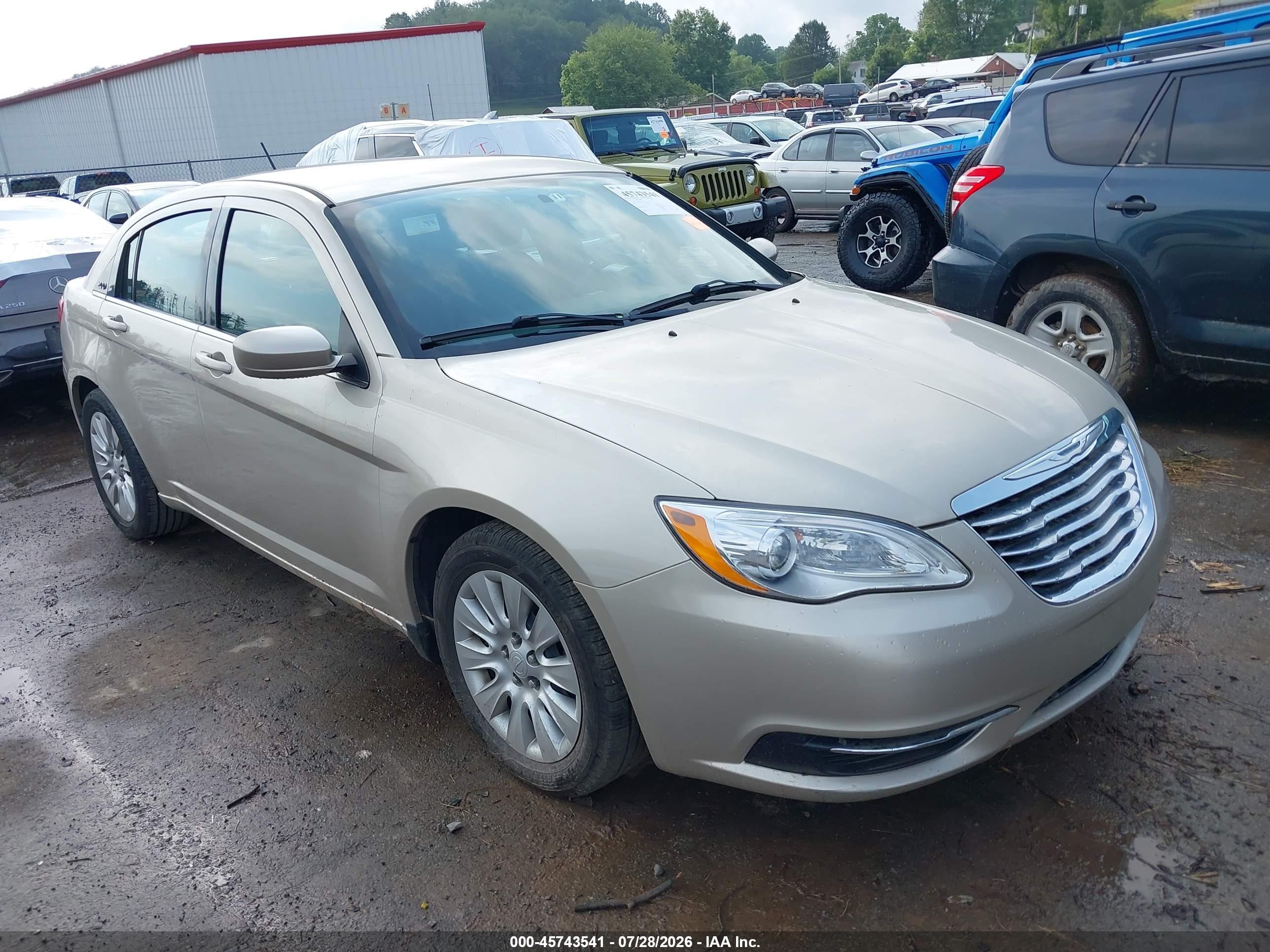 2014 Chrysler 200 Lx Beige vin: 1C3CCBAB7EN123633
