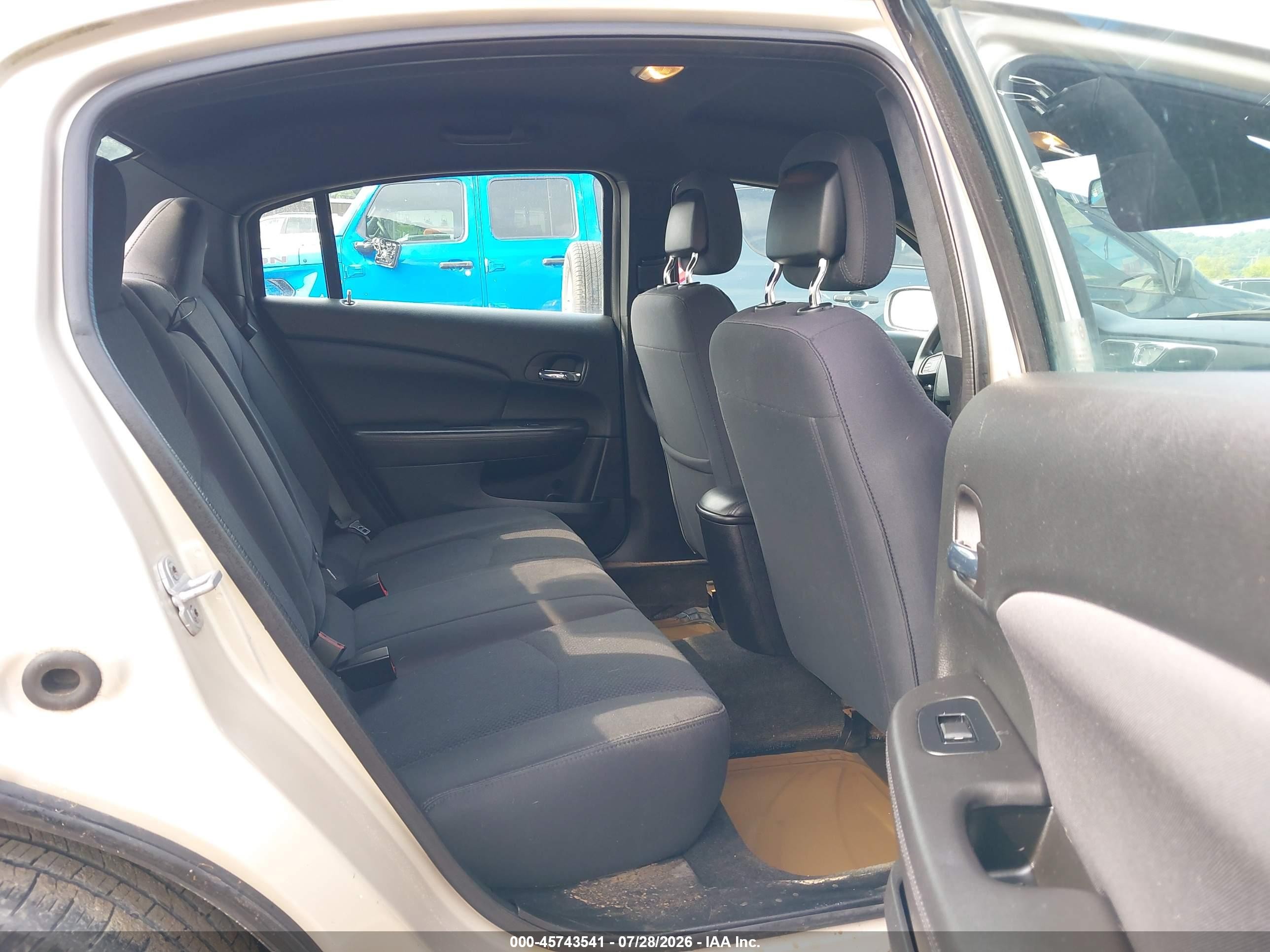 2014 Chrysler 200 Lx Beige vin: 1C3CCBAB7EN123633