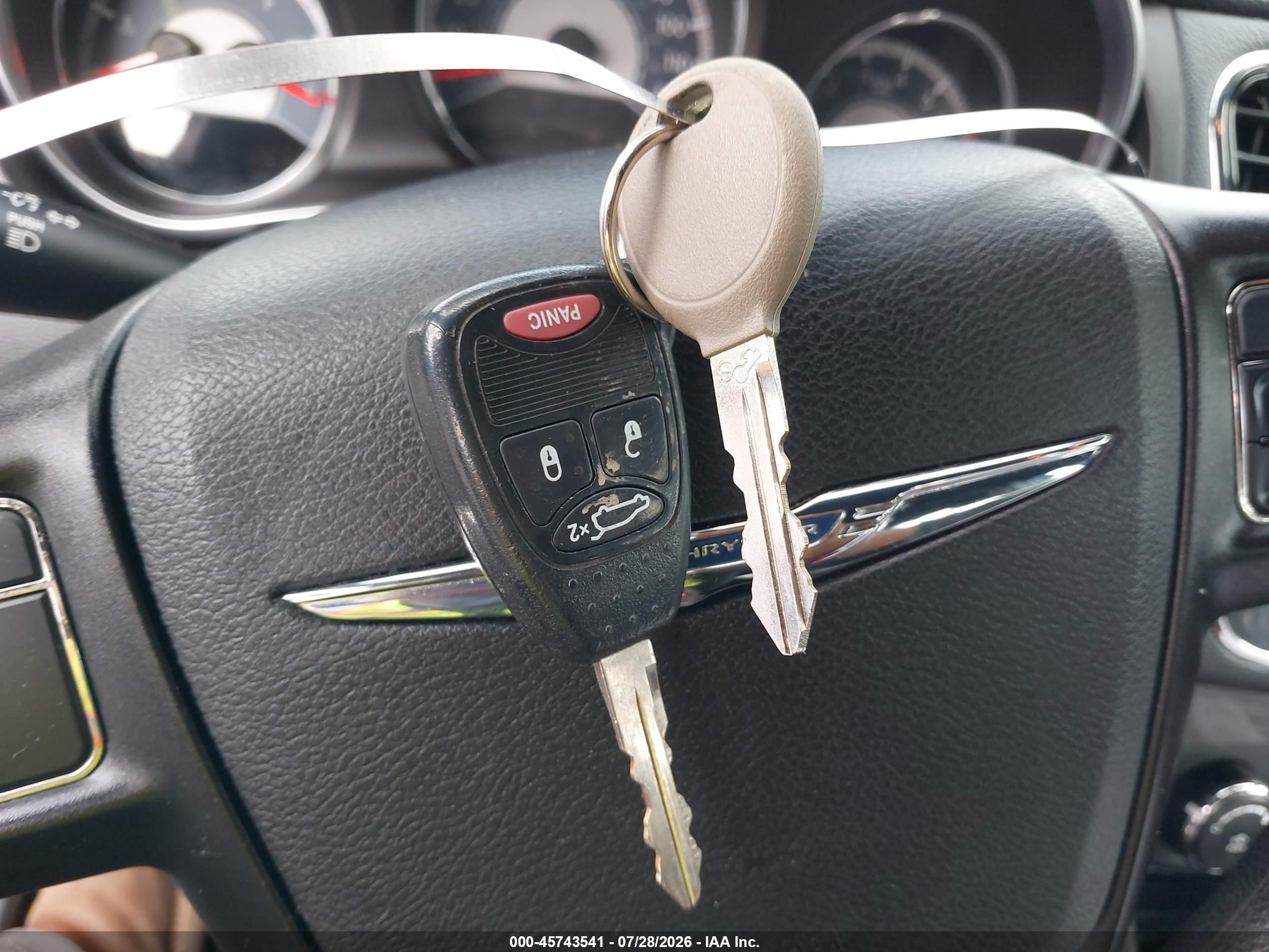 2014 Chrysler 200 Lx Beige vin: 1C3CCBAB7EN123633