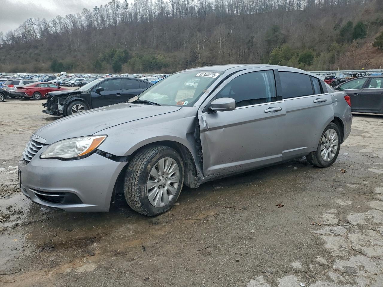 2014 Chrysler 200 Lx Silver vin: 1C3CCBAB7EN212781