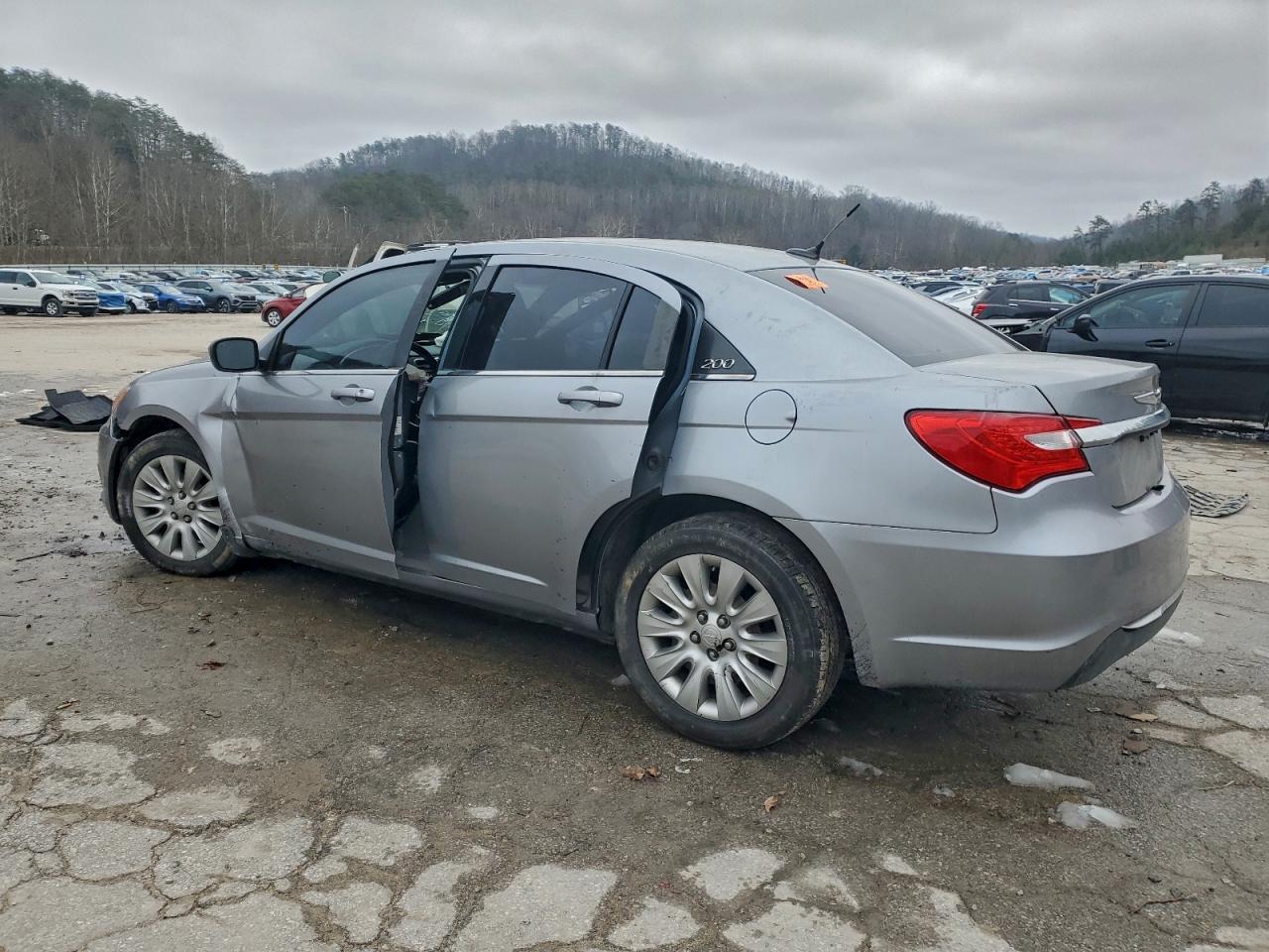2014 Chrysler 200 Lx Silver vin: 1C3CCBAB7EN212781