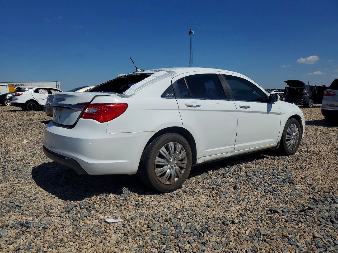 2012 Chrysler 200 Lx White vin: 1C3CCBAB8CN124707