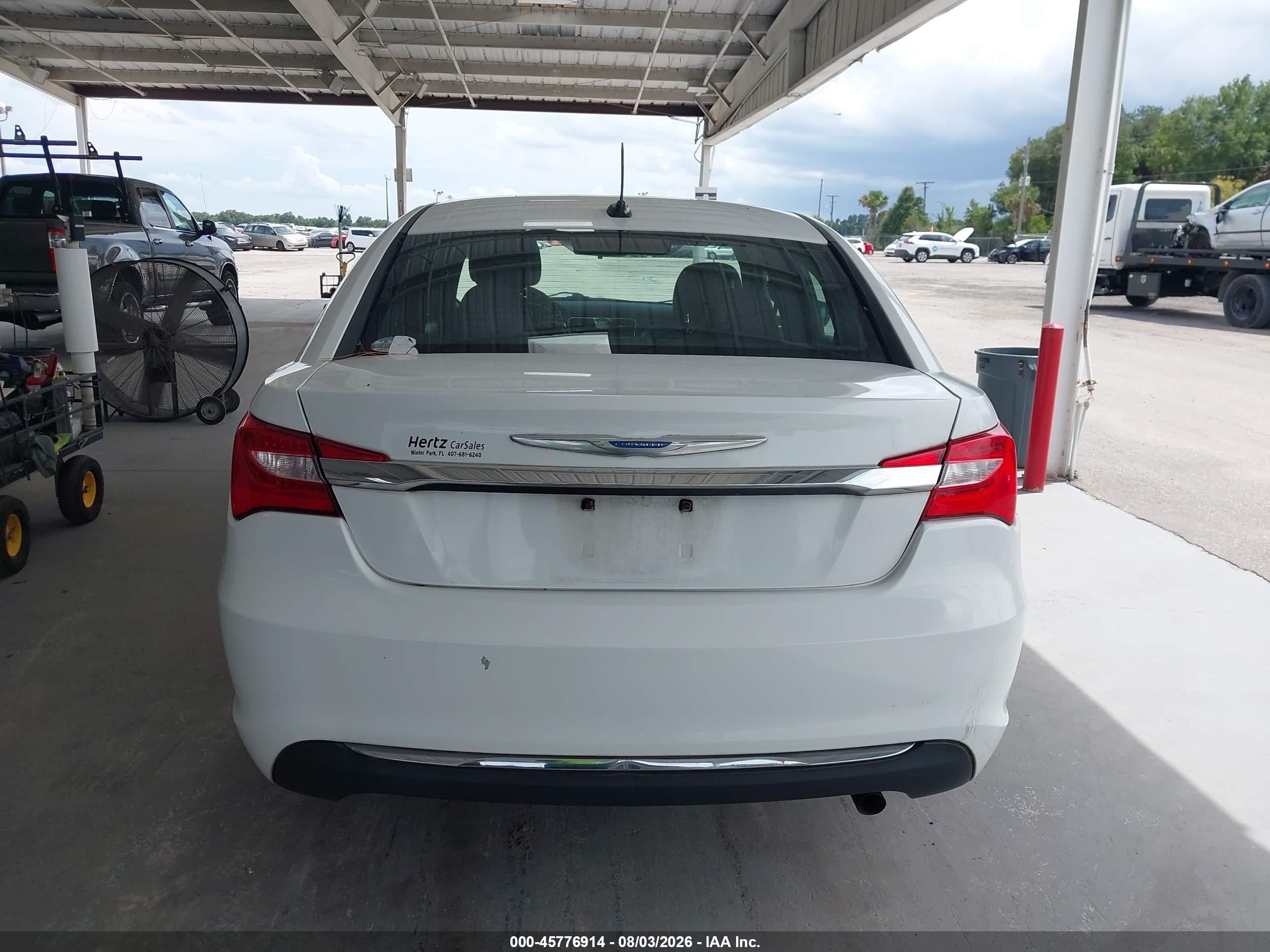 2012 Chrysler 200 Lx Белый vin: 1C3CCBAB8CN248301