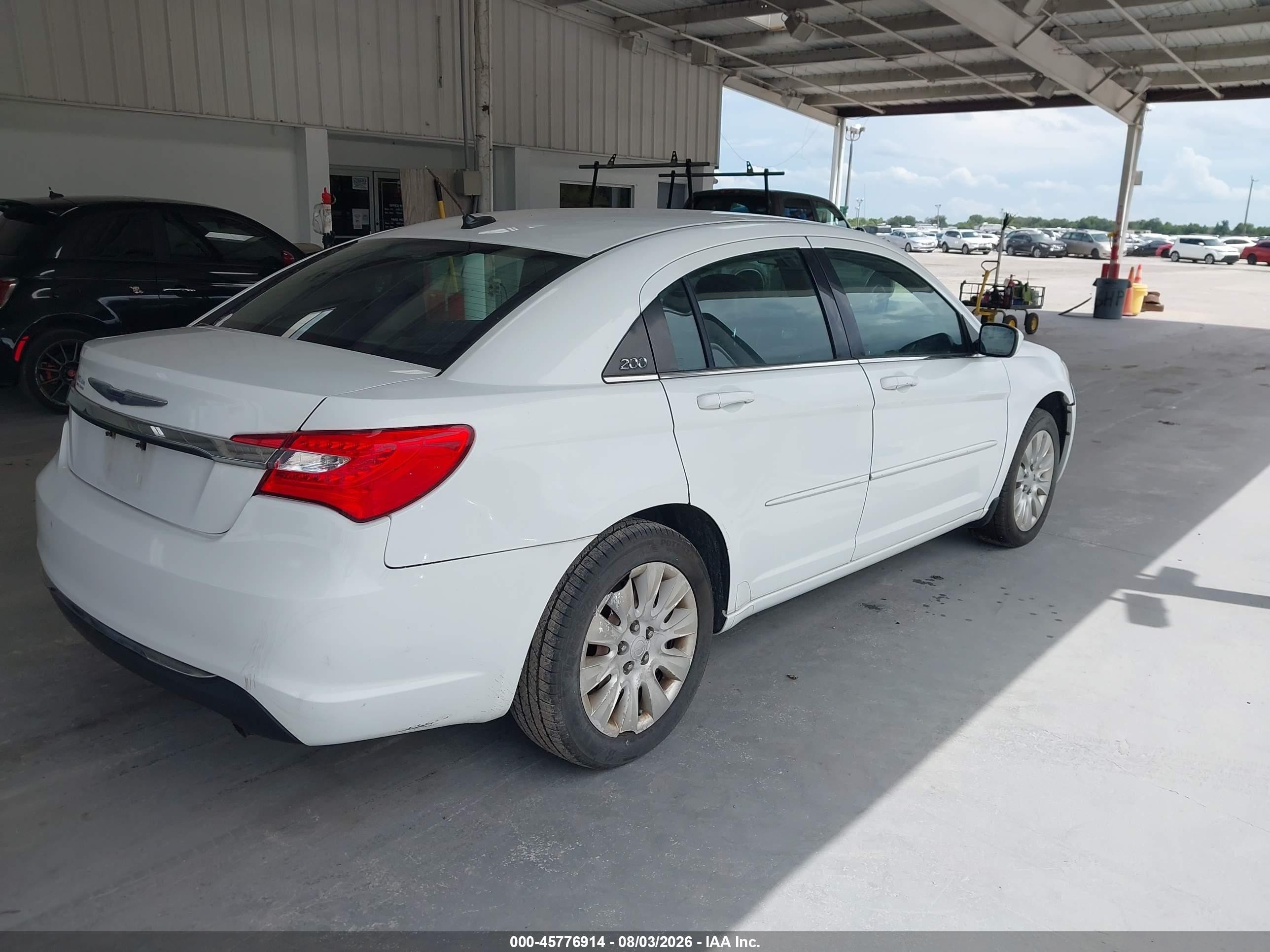 2012 Chrysler 200 Lx Белый vin: 1C3CCBAB8CN248301