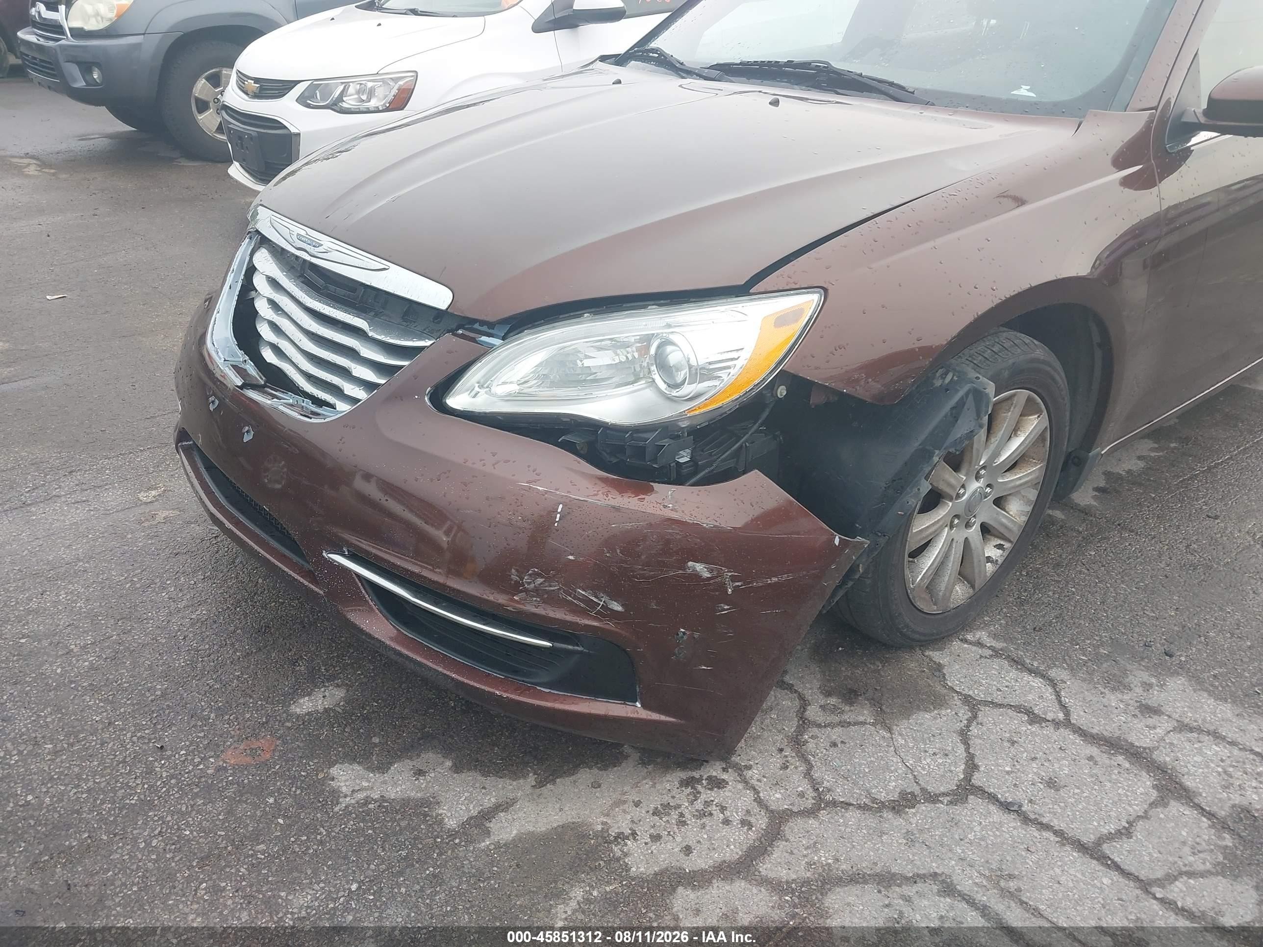 2012 Chrysler 200 Lx Коричневый vin: 1C3CCBAB8CN292203