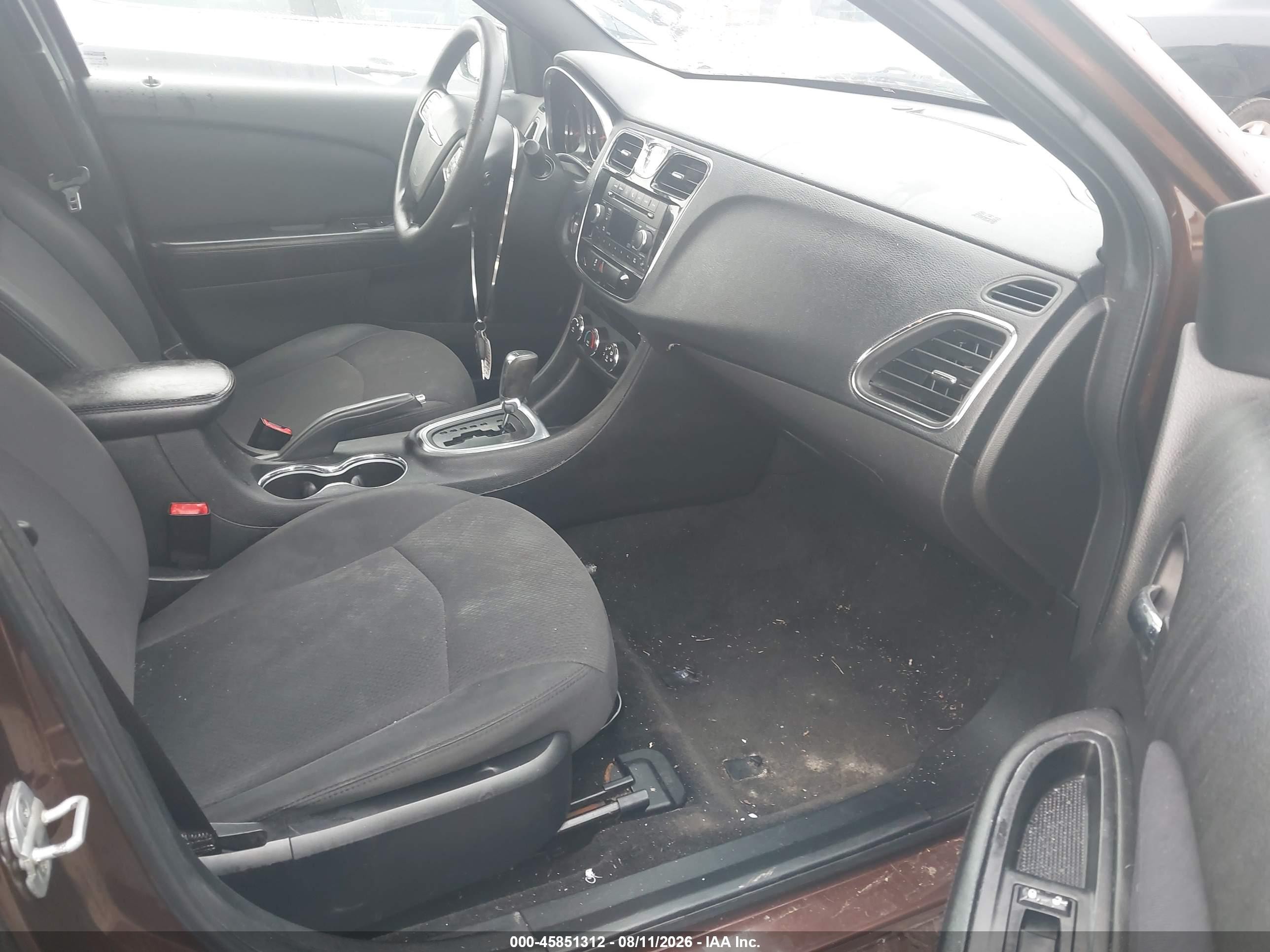 2012 Chrysler 200 Lx Коричневый vin: 1C3CCBAB8CN292203