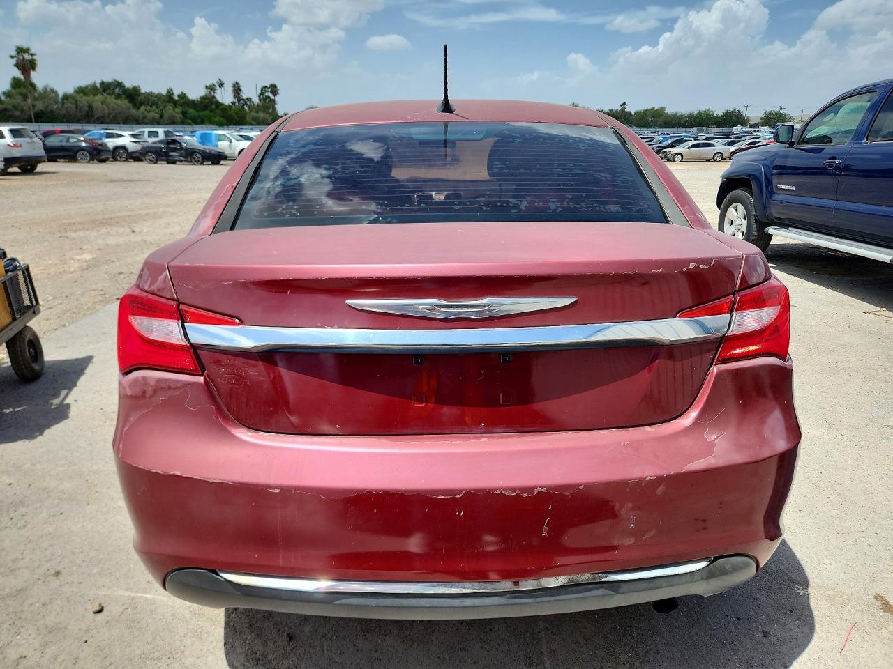 2013 Chrysler 200 Lx Темно-бордовый vin: 1C3CCBAB8DN669422