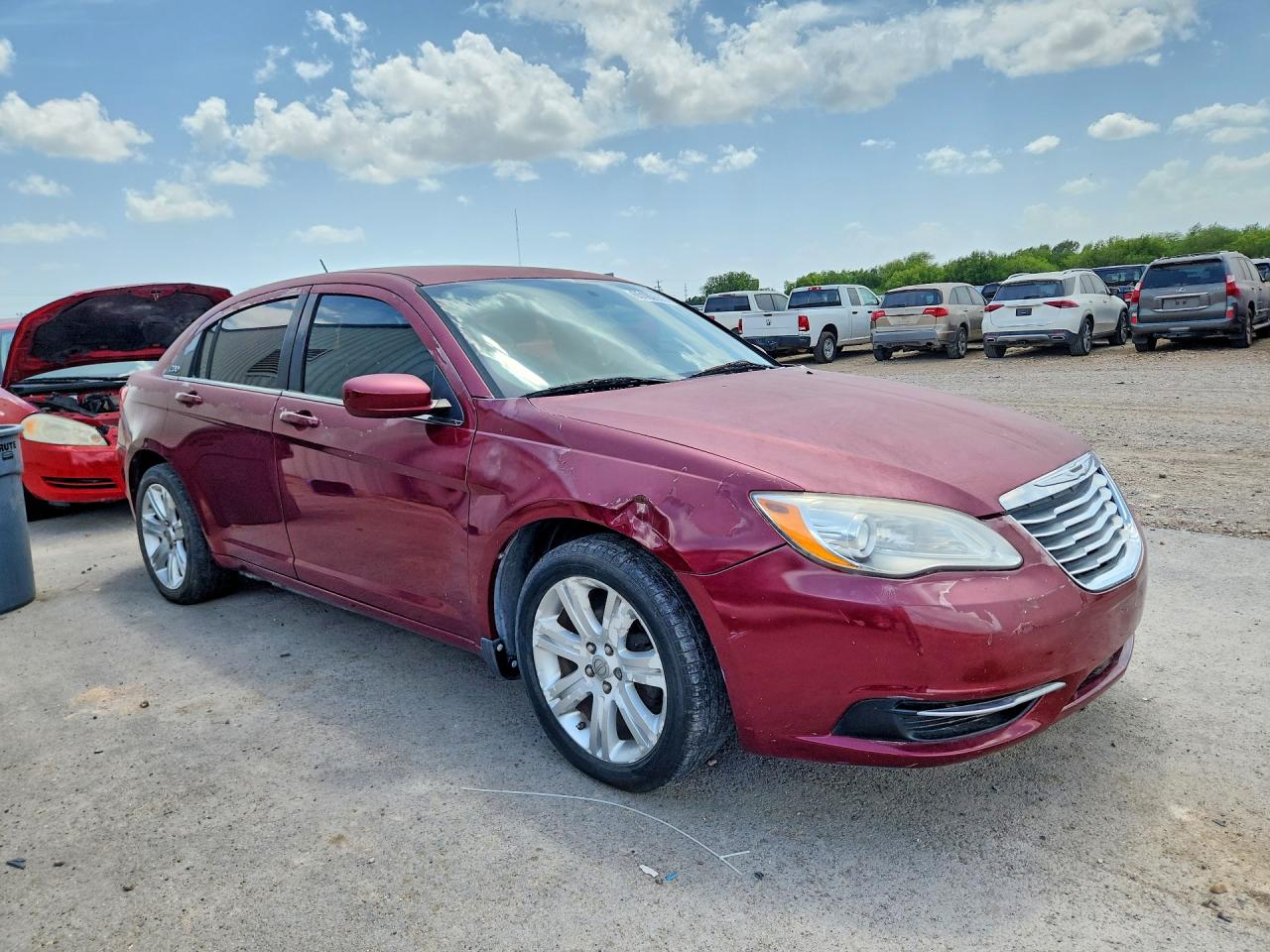 2013 Chrysler 200 Lx Темно-бордовый vin: 1C3CCBAB8DN669422
