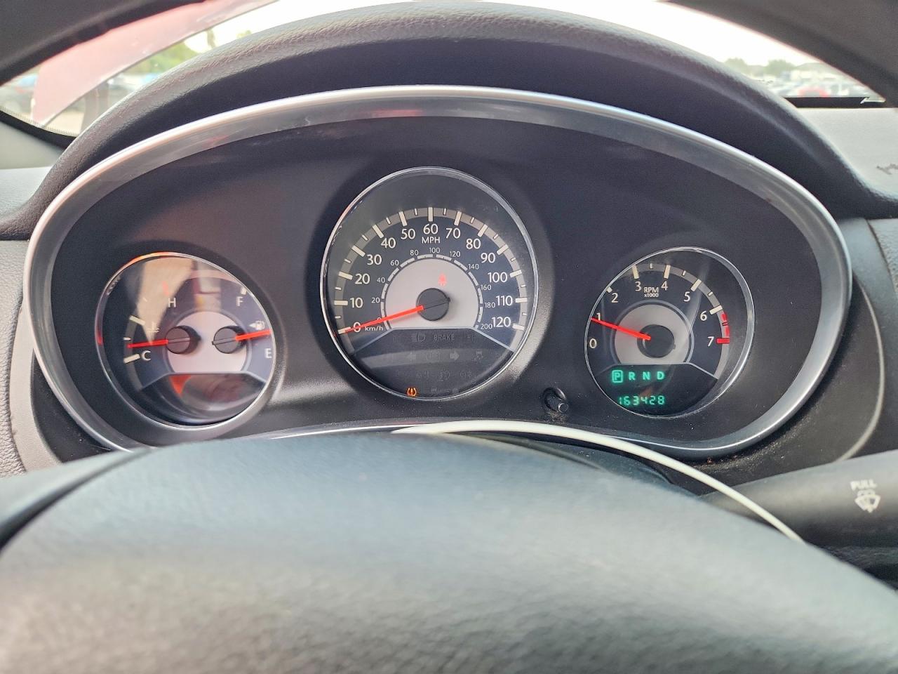 2013 Chrysler 200 Lx Темно-бордовый vin: 1C3CCBAB8DN669422