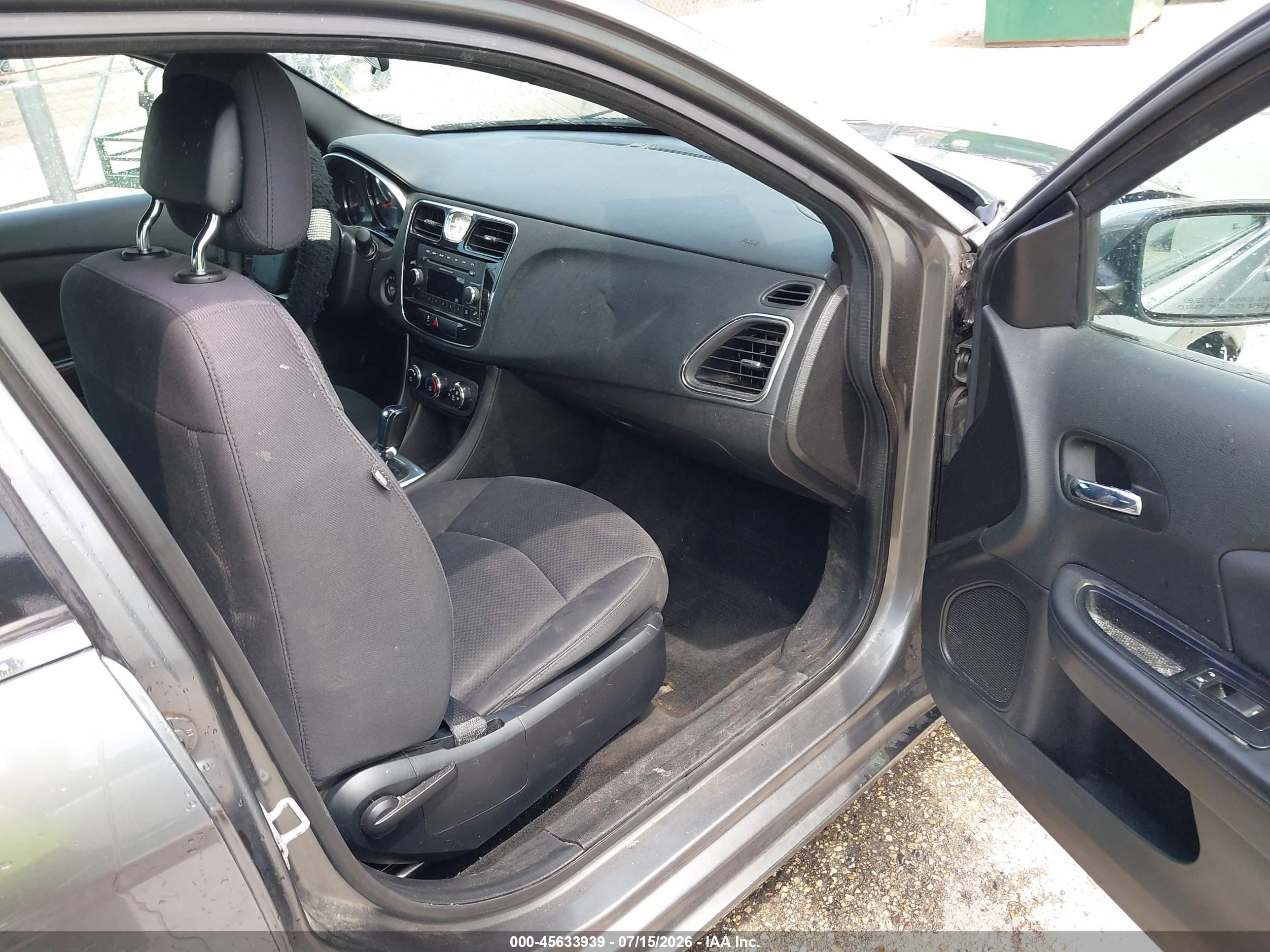 2013 Chrysler 200 Lx Gray vin: 1C3CCBAB8DN671350