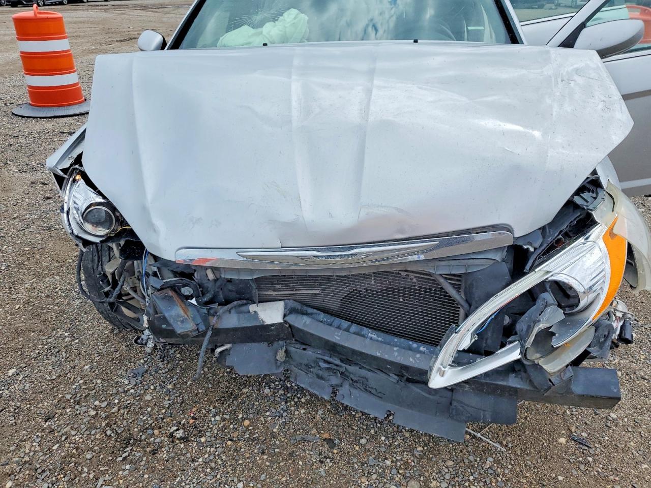 2012 Chrysler 200 Lx Silver vin: 1C3CCBAB9CN101839
