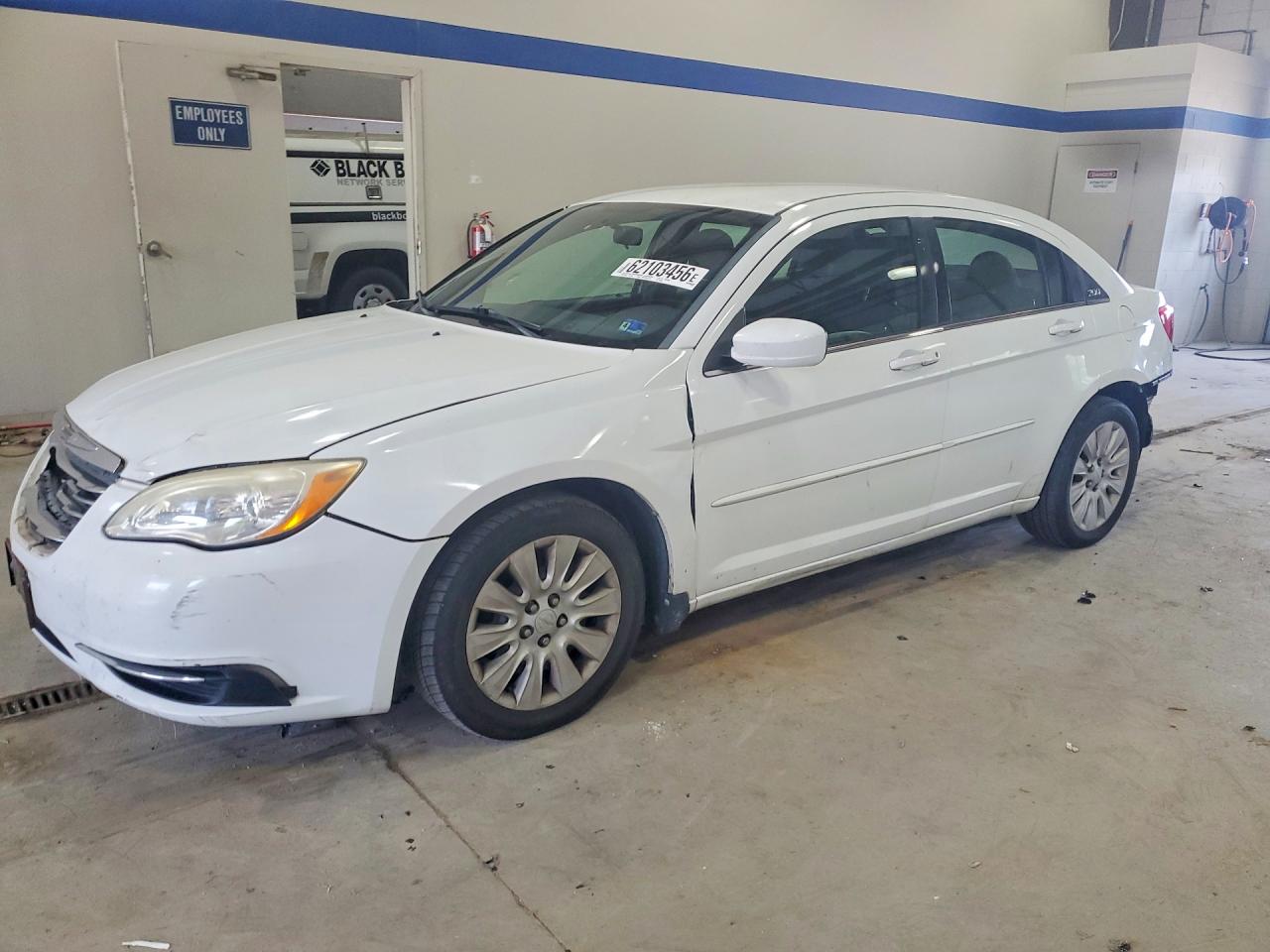 2012 Chrysler 200 Lx White vin: 1C3CCBAB9CN145632