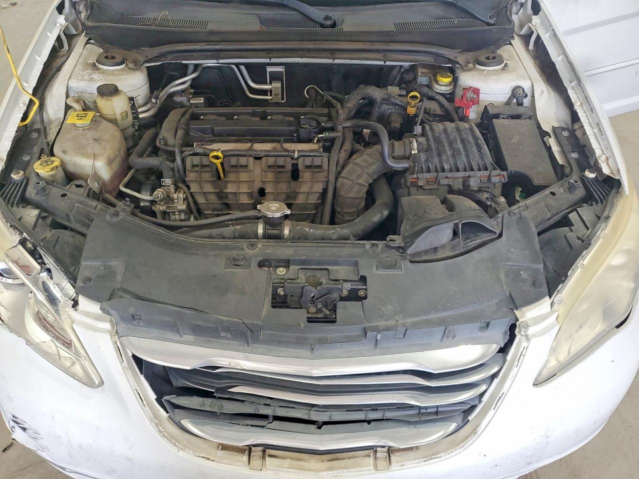 2012 Chrysler 200 Lx White vin: 1C3CCBAB9CN145632
