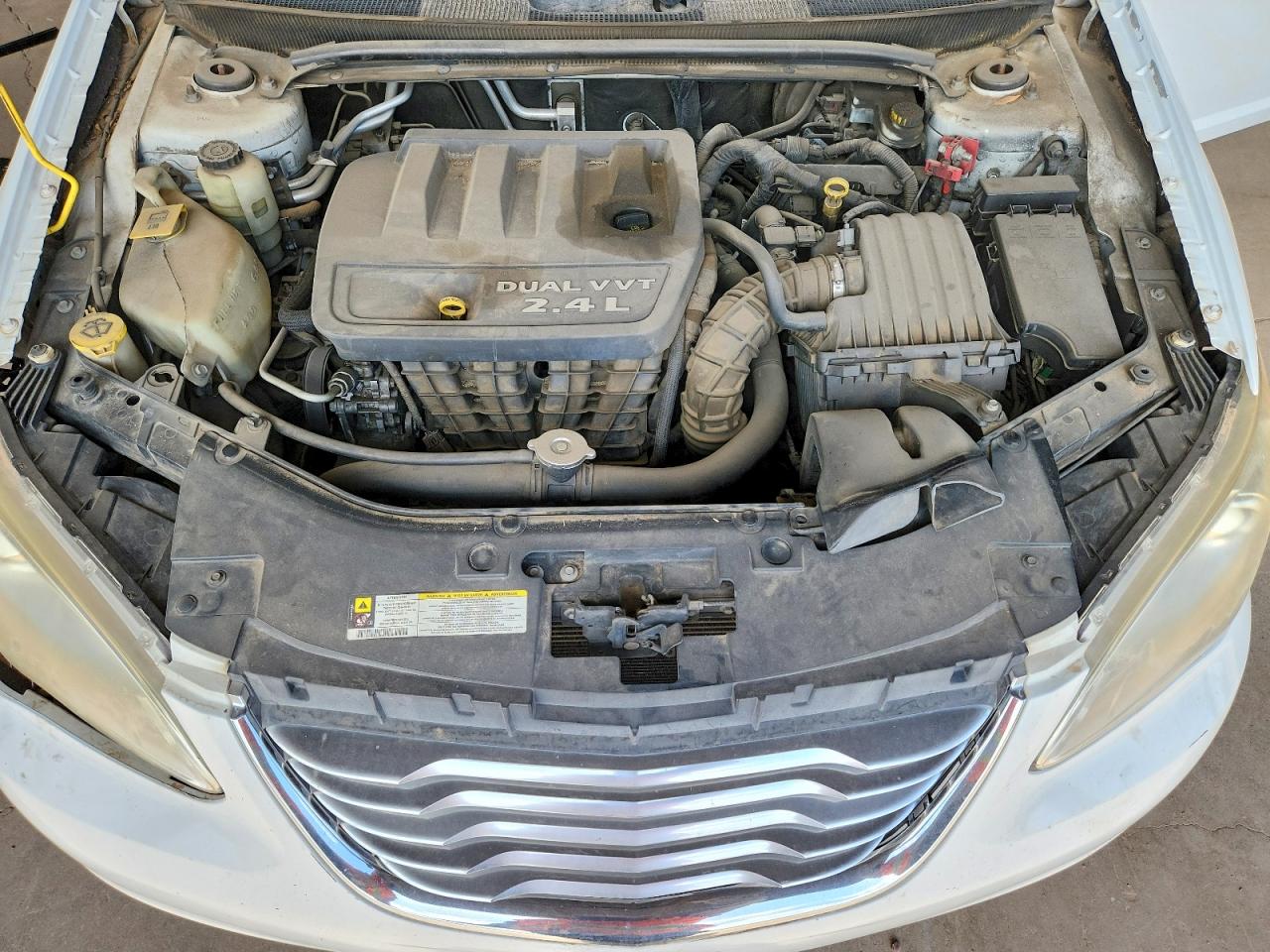 2012 Chrysler 200 Lx White vin: 1C3CCBAB9CN256715