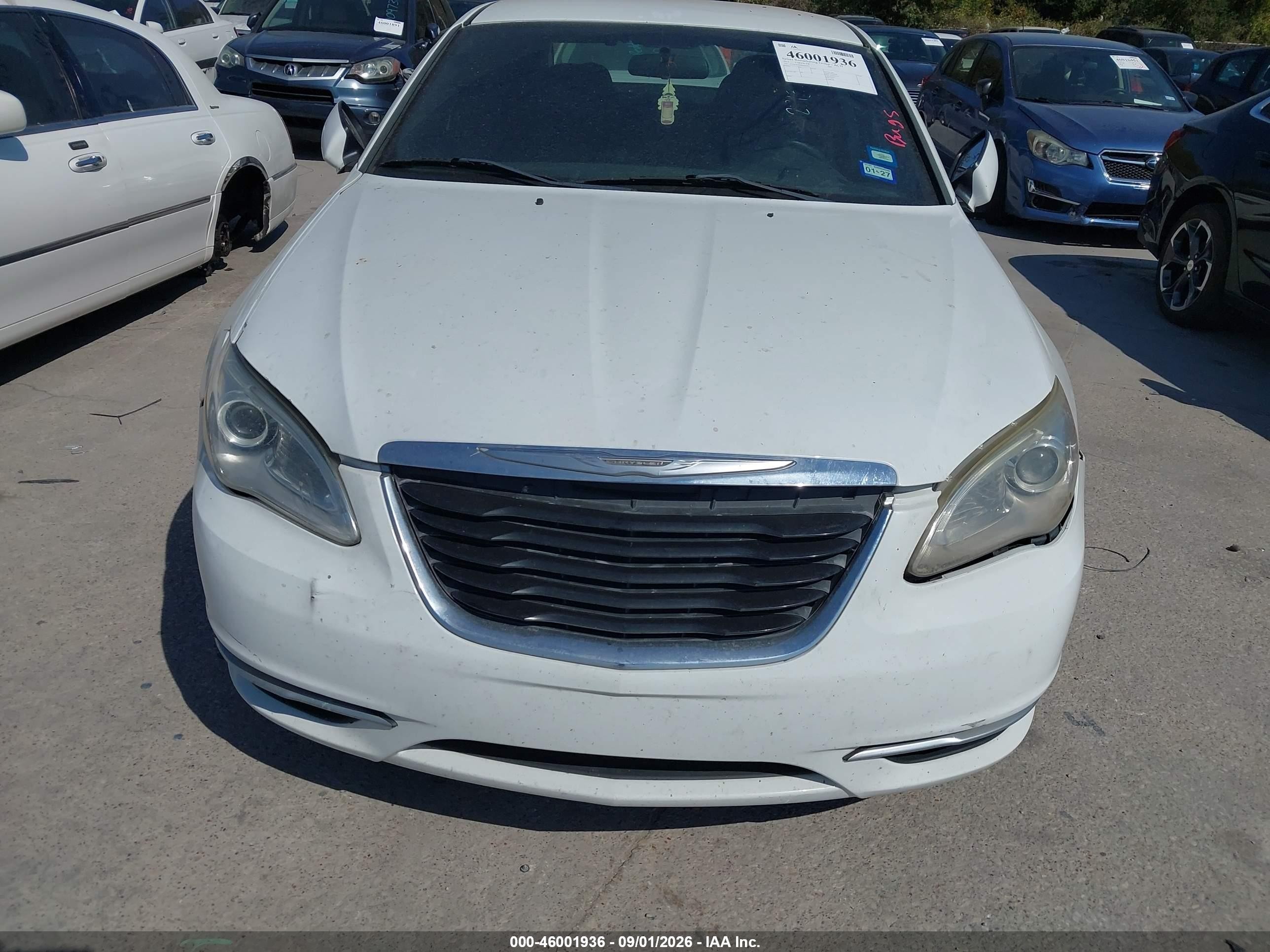 2013 Chrysler 200 Lx White vin: 1C3CCBAB9DN669462