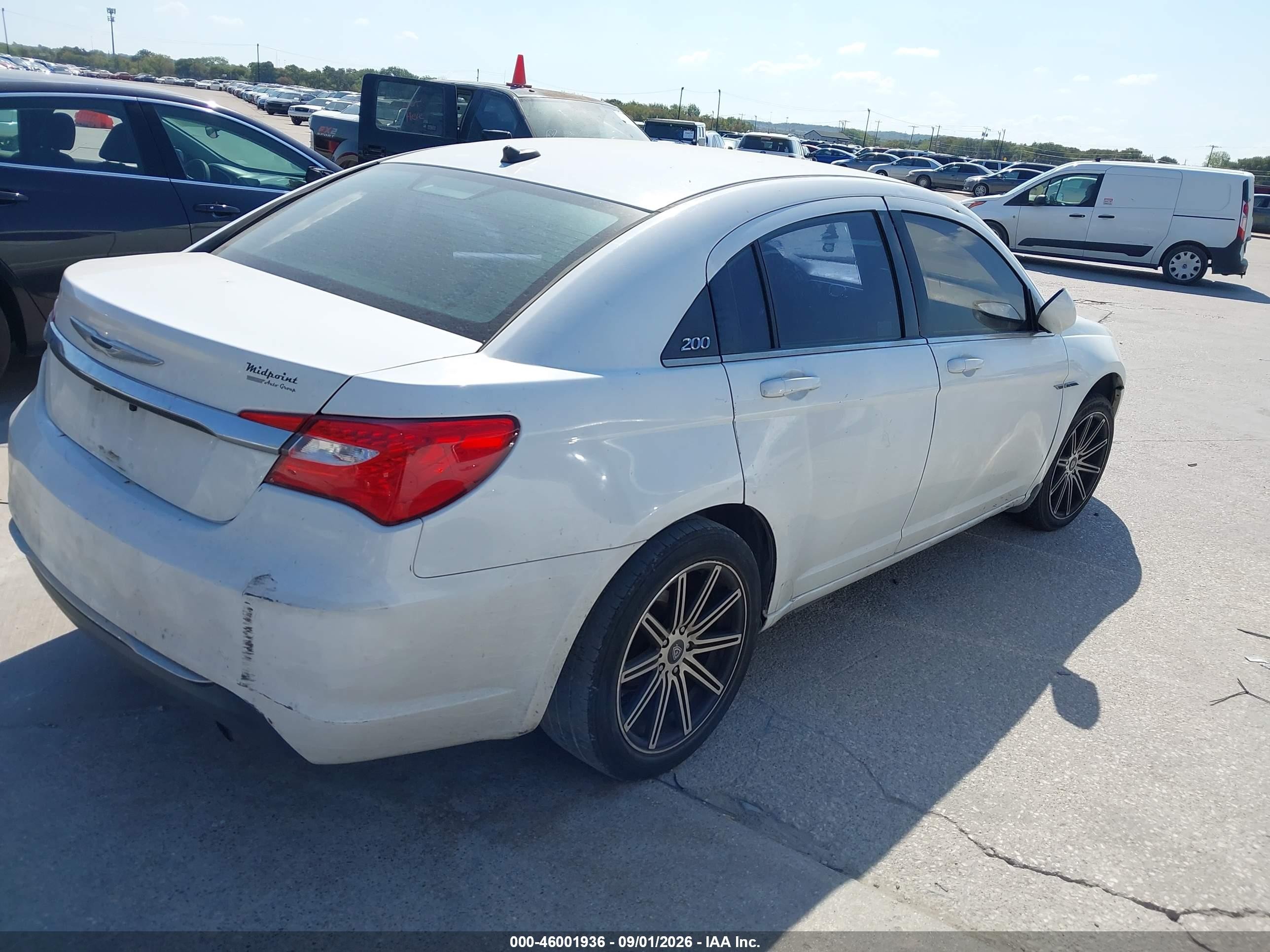 2013 Chrysler 200 Lx White vin: 1C3CCBAB9DN669462