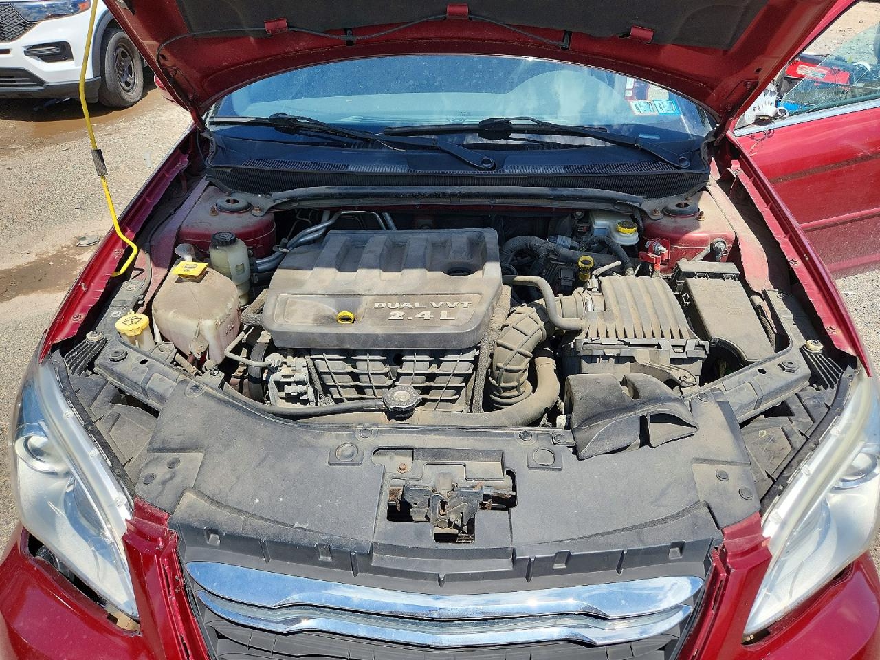 2014 Chrysler 200 Lx Red vin: 1C3CCBAB9EN238430