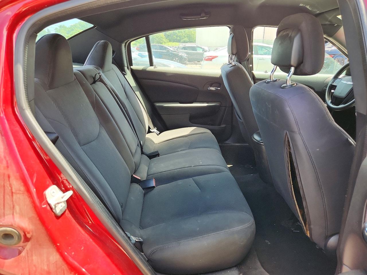 2014 Chrysler 200 Lx Red vin: 1C3CCBAB9EN238430