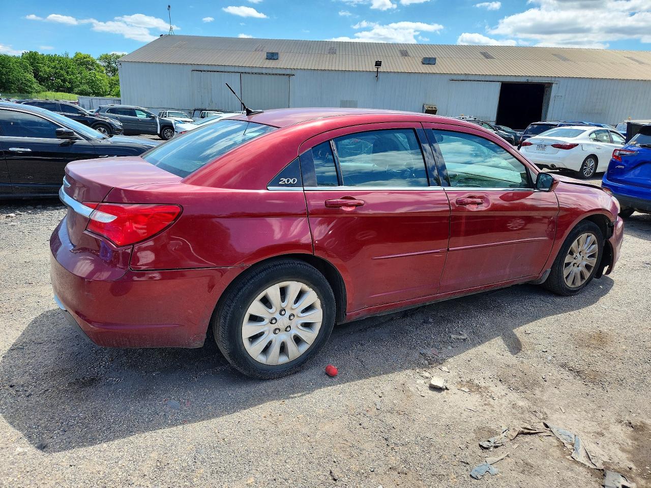 2014 Chrysler 200 Lx Red vin: 1C3CCBAB9EN238430