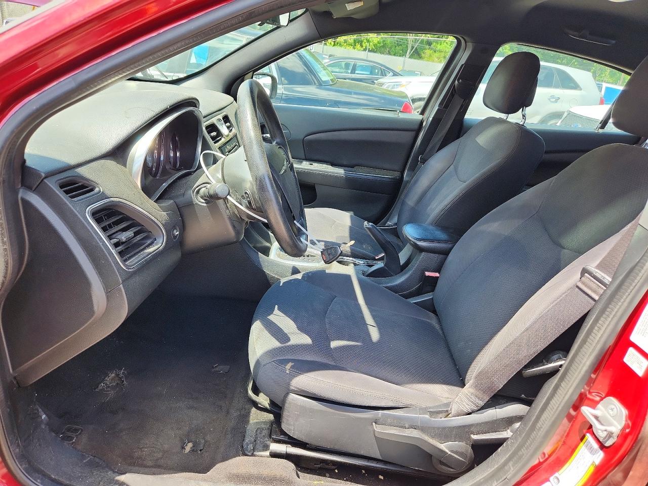 2014 Chrysler 200 Lx Red vin: 1C3CCBAB9EN238430